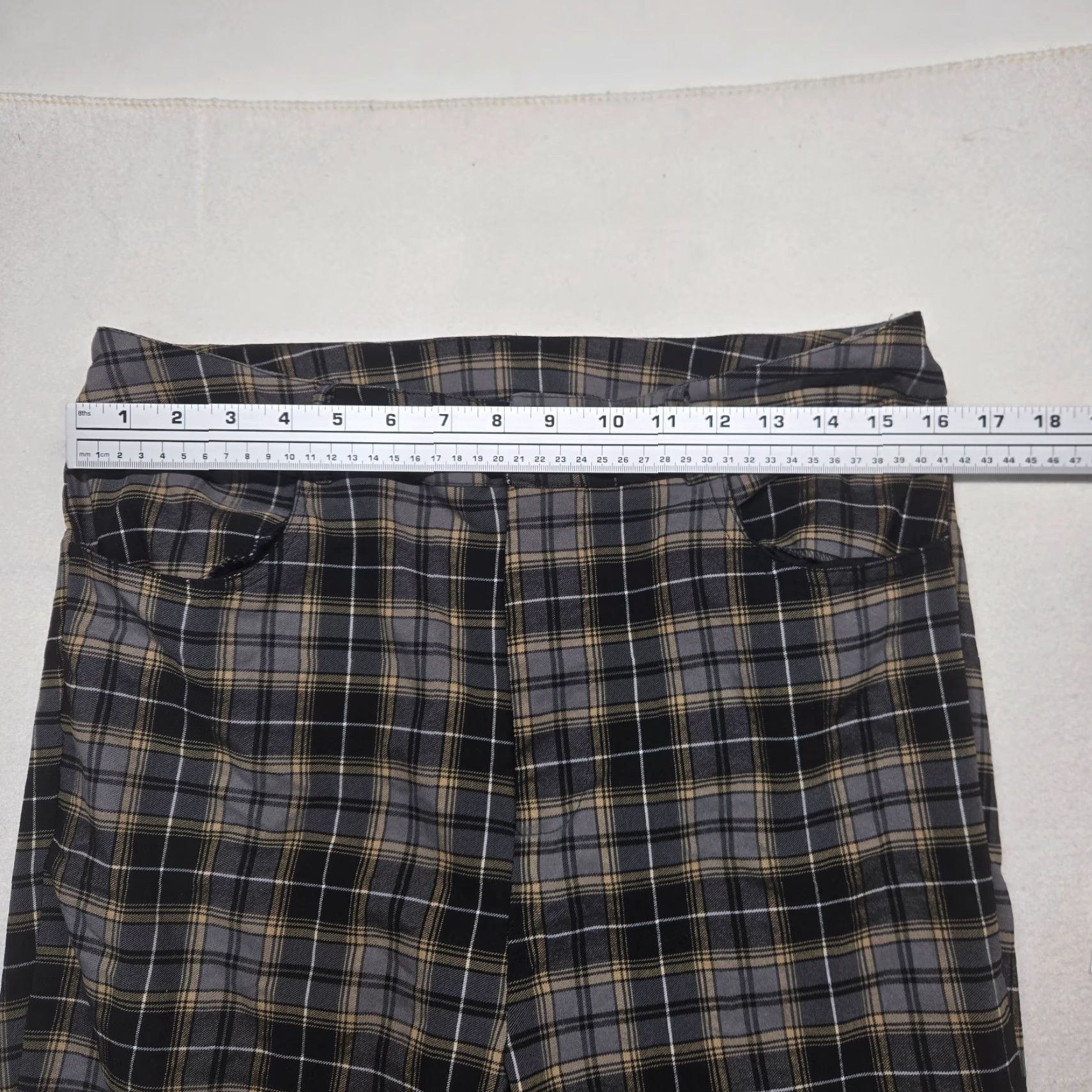 Forever 21 FOREVER 21 Women Pants Black Window Pane Plaid Boot Cut 1X Plus Size High Rise Dress Pants Womens Size 40" / US 18 - 4 Thumbnail