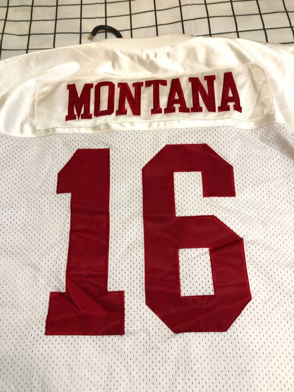 NFL Mitchell & Ness Montana White San Francisco Legacy Jersey Size US L / EU 52-54 / 3 - 21 Thumbnail