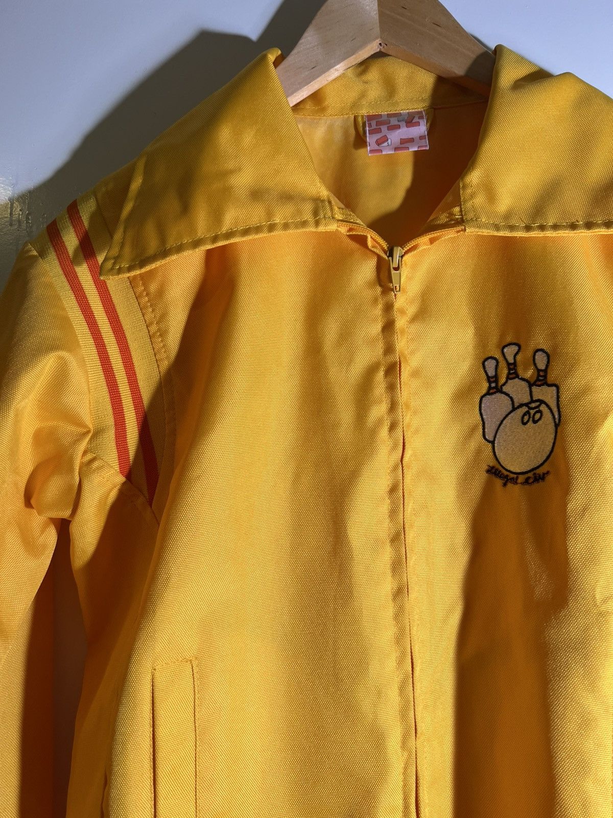Vintage Illegal Civilization Skateboard Skater Retro Yellow Jacket Size US S / EU 44-46 / 1 - 6 Thumbnail