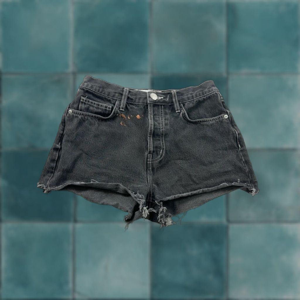 Vintage Current/Elliott Shorts Women 27 Black Denim Cut-Off Paint Stain Women 27 Black Denim Cut-Off Paint Stain Size 27" / US 4 / IT 40 - 1 Thumbnail