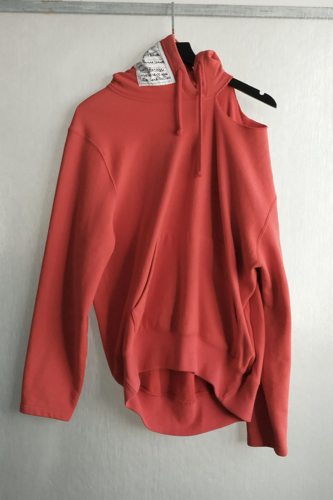 Champion × Vetements Red Vetements Cutout Hoodie x Champion Size US XS / EU 42 / 0 - 1 Thumbnail