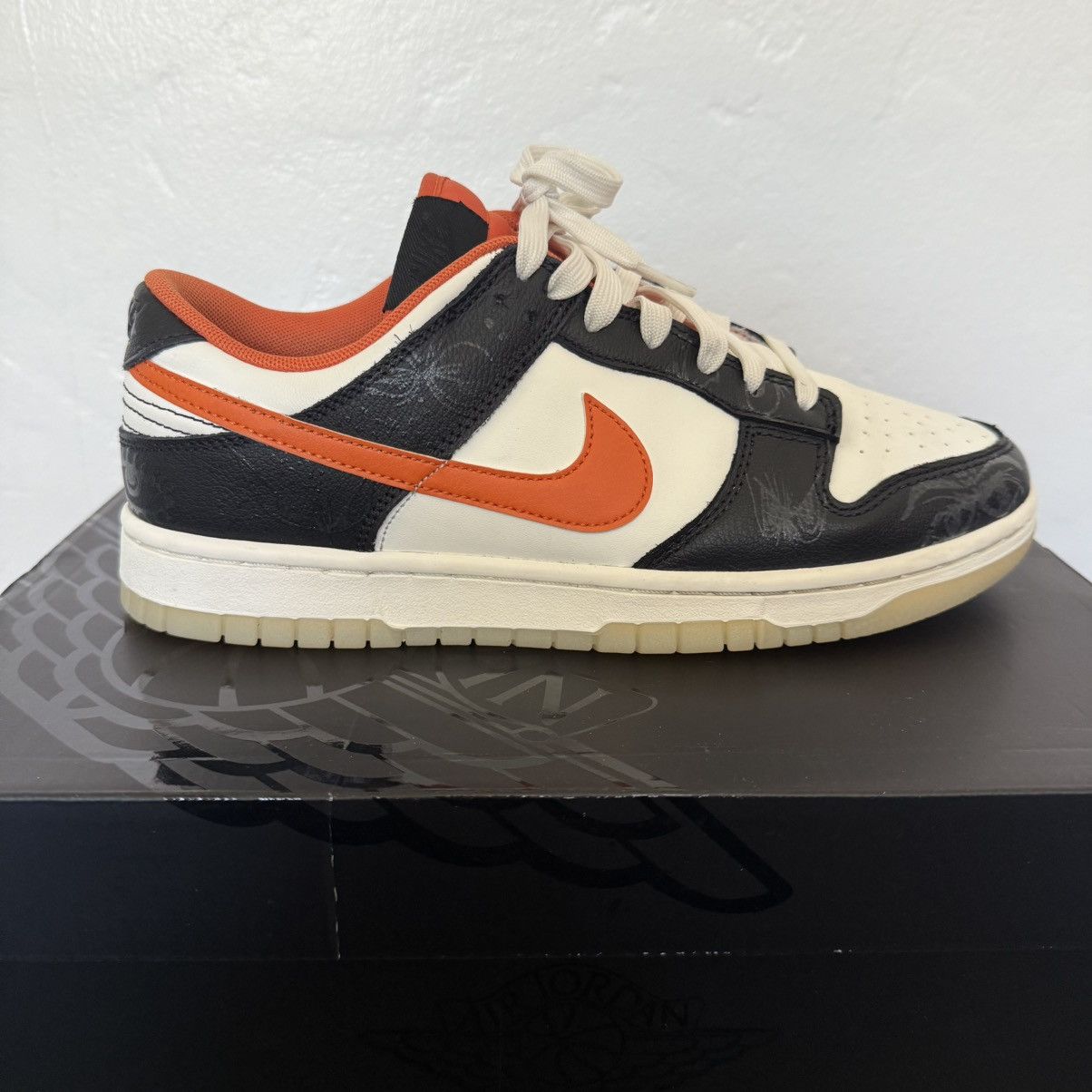 Nike Nike Men’s Dunk Low Premium Halloween Size US 8 / EU 41 - 9 Thumbnail