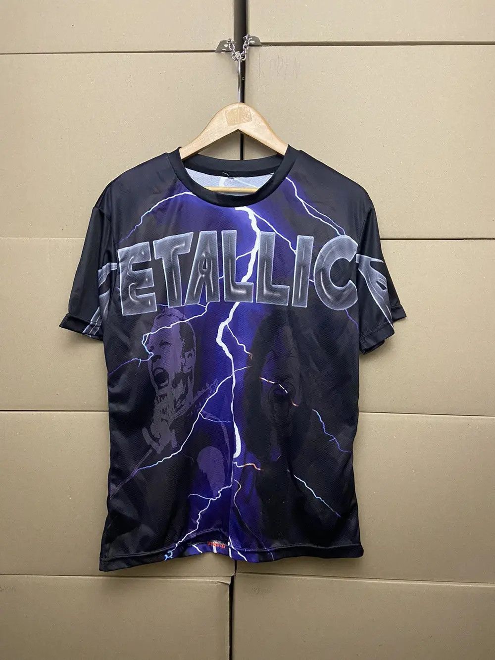 Band Tees RARE VINTAGE METALLICA ROCK BAND ALLOVER TEE T SHIRT Y2K Size US M / EU 48-50 / 2 - 1 Thumbnail
