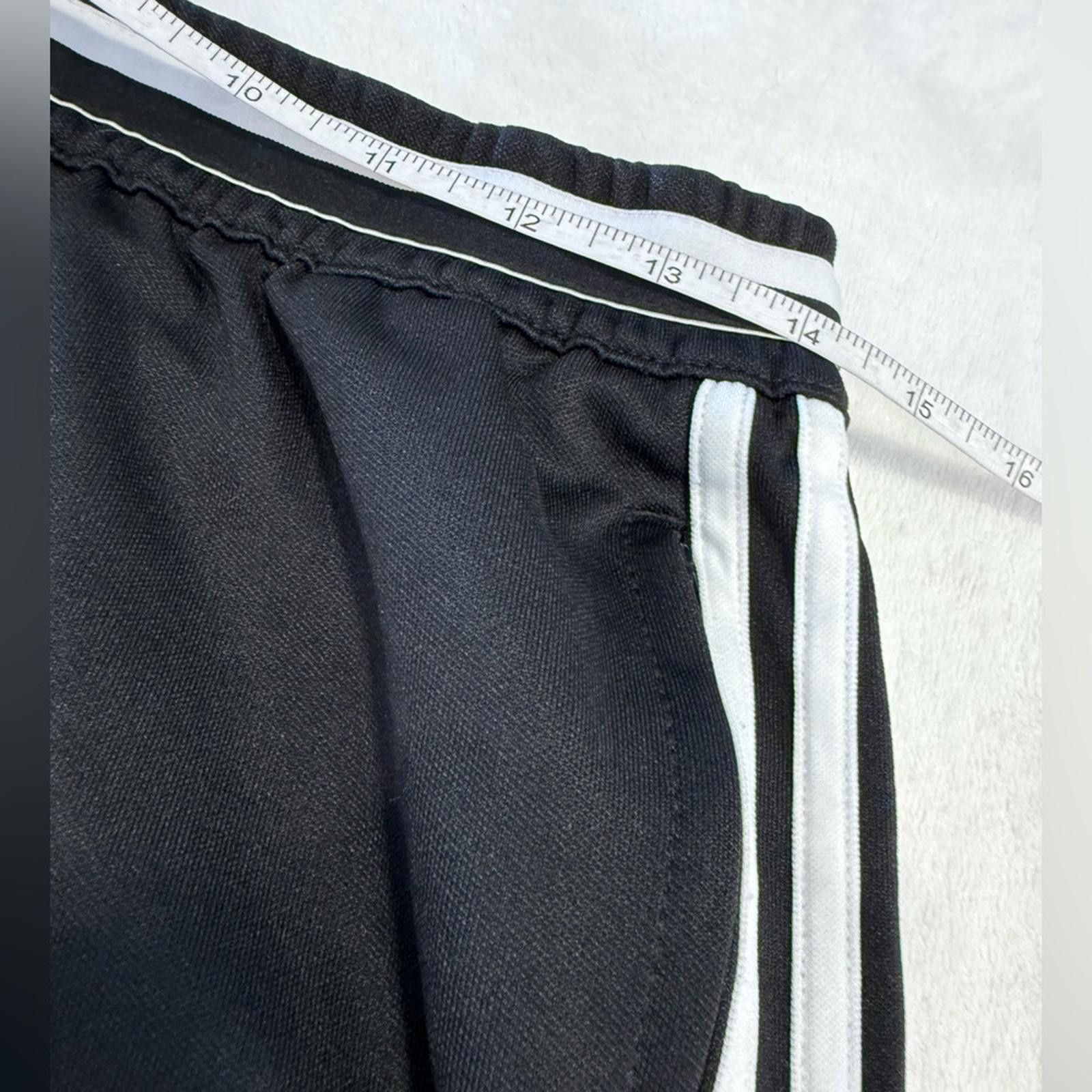 Adidas Adidas black crop jogger drawstring waist pockets zip legs M Size 32" / US 10 / IT 46 - 6 Thumbnail