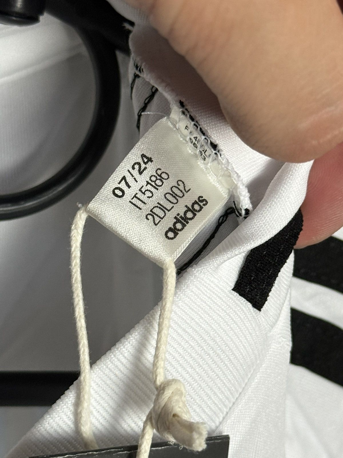 Adidas KIDS New Real Madrid 24/25 Home Mbappe Football Jersey Size US XS / EU 42 / 0 - 8 Thumbnail