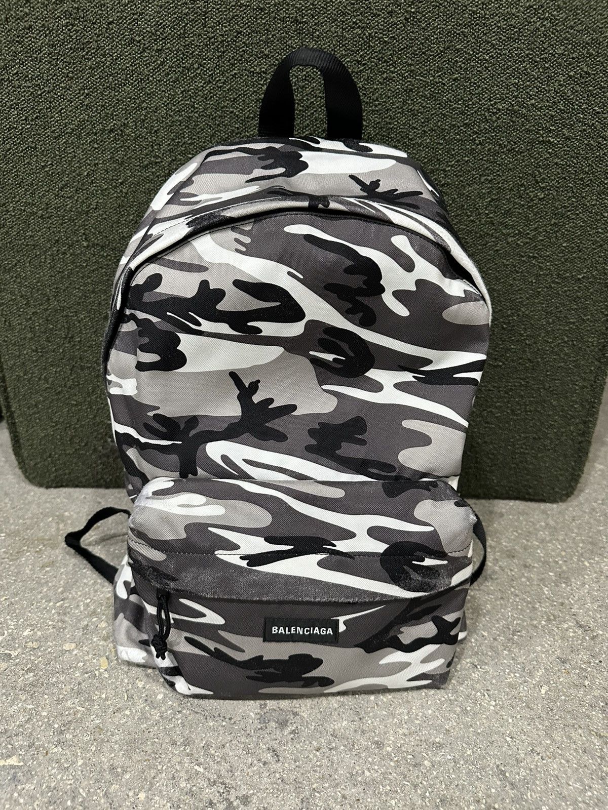 Balenciaga Balenciaga Snow Camo Explorer Backpack | Grailed display picture 1