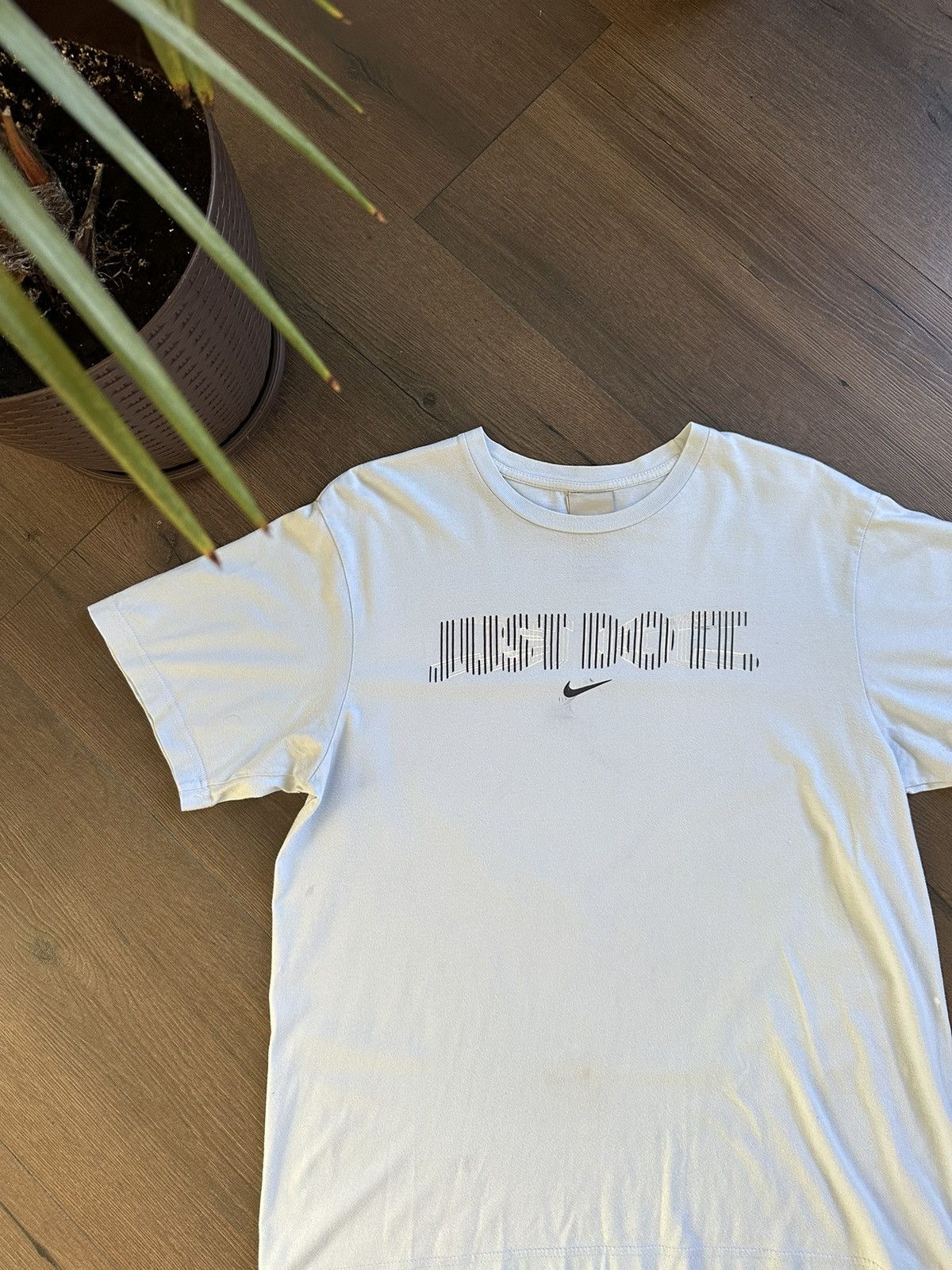 Nike Vintage Nike T-shirt 3D Centre Logo Size US L / EU 52-54 / 3 - 2 Thumbnail
