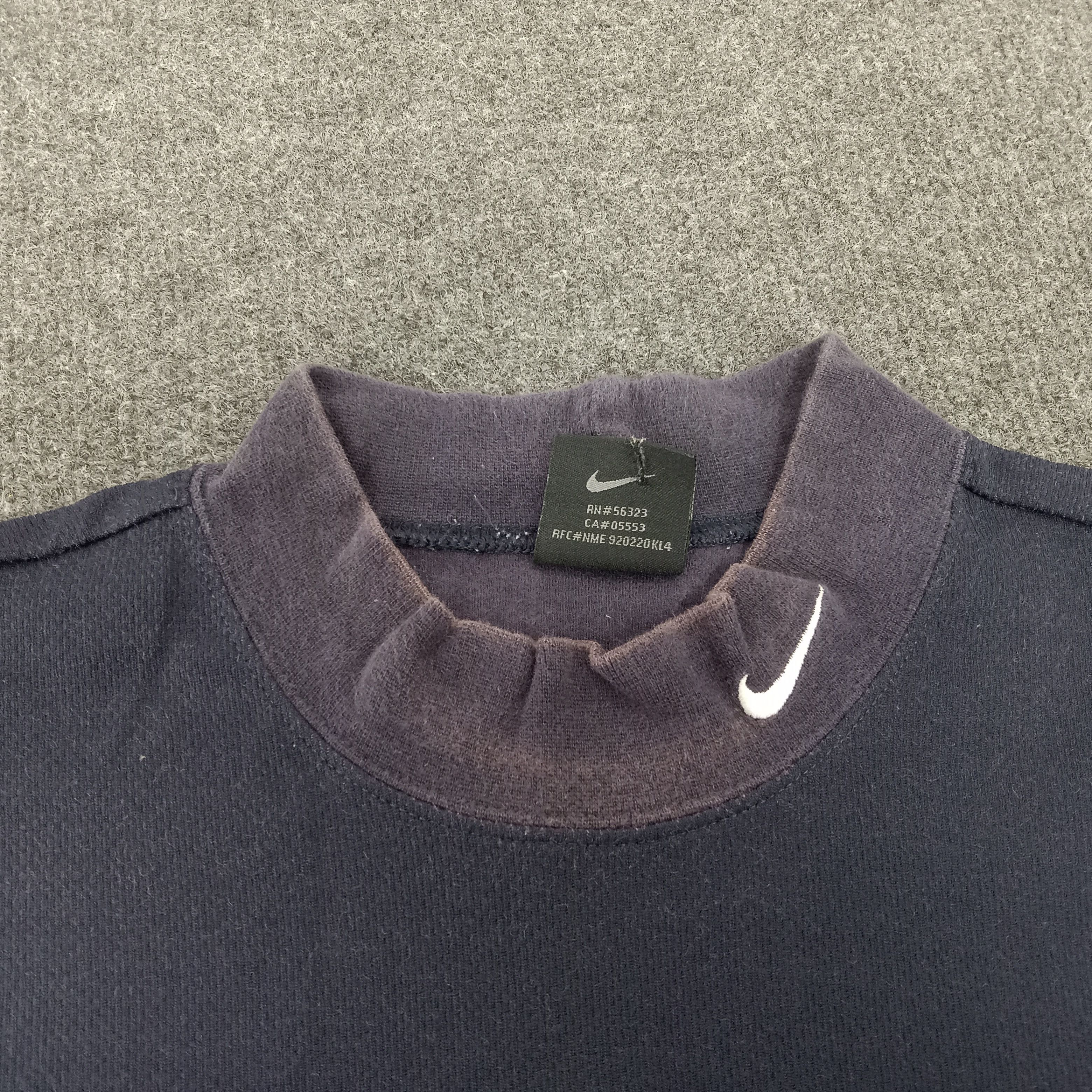 Nike Nike Small Logo Sportswear Style Tshirt Size US L / EU 52-54 / 3 - 4 Thumbnail