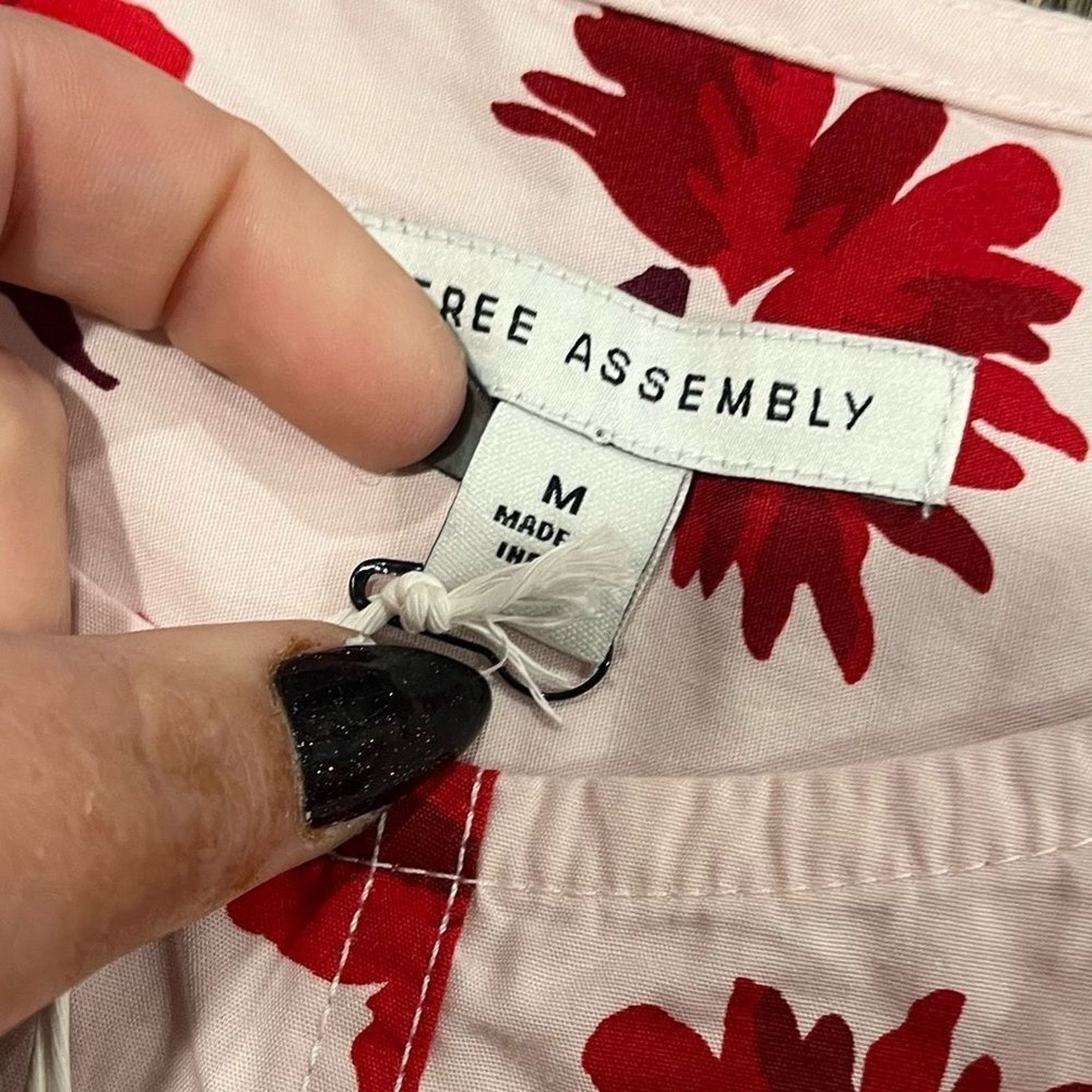 Assembly New York NWT Free Assembly Blouse Floral Long Sleeve Ruffle Button Size M / US 6-8 / IT 42-44 - 3 Thumbnail