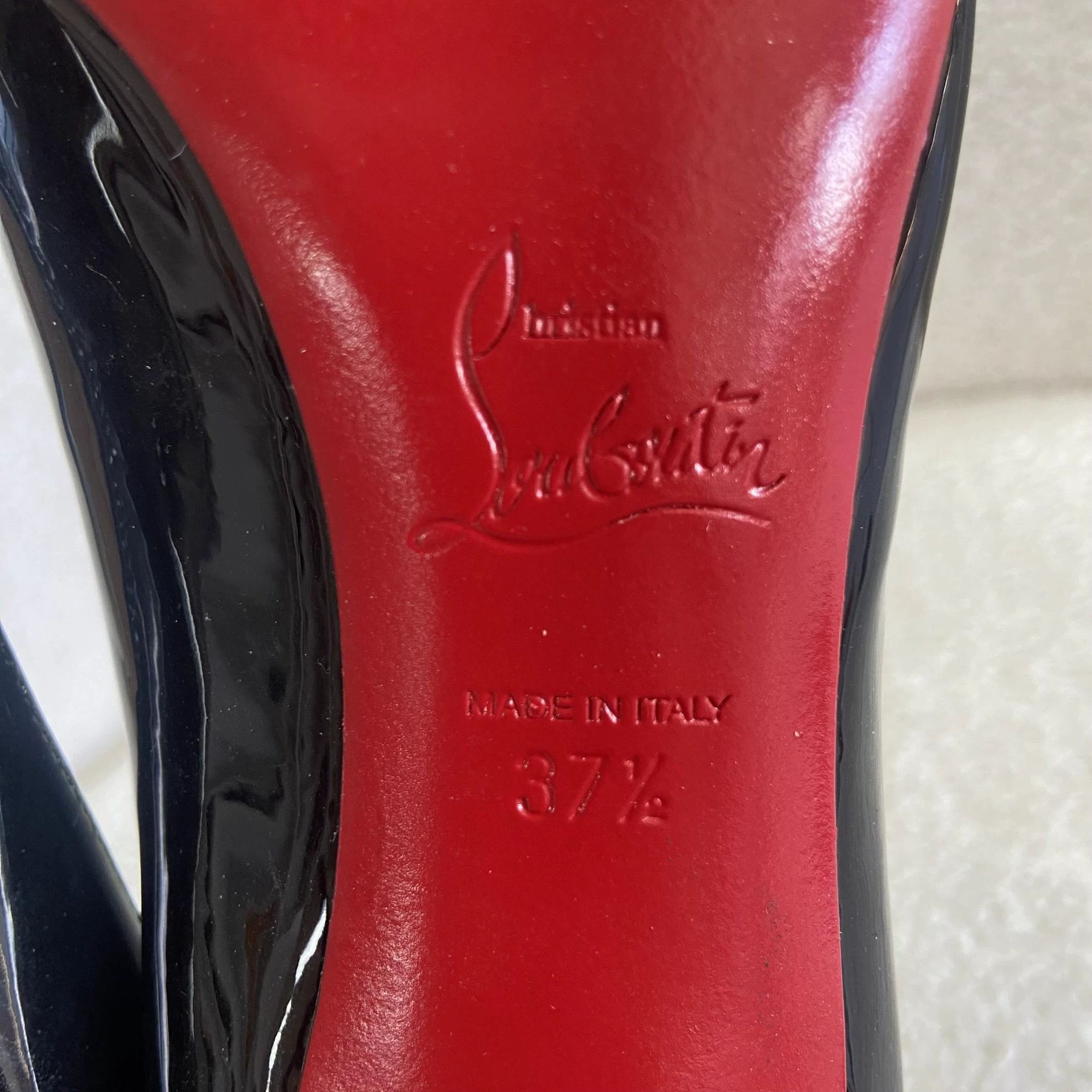 Christian Louboutin CL Black Pointed Toe Red Sole Pumps 37.5 Size US 7 / IT 37 - 7 Thumbnail