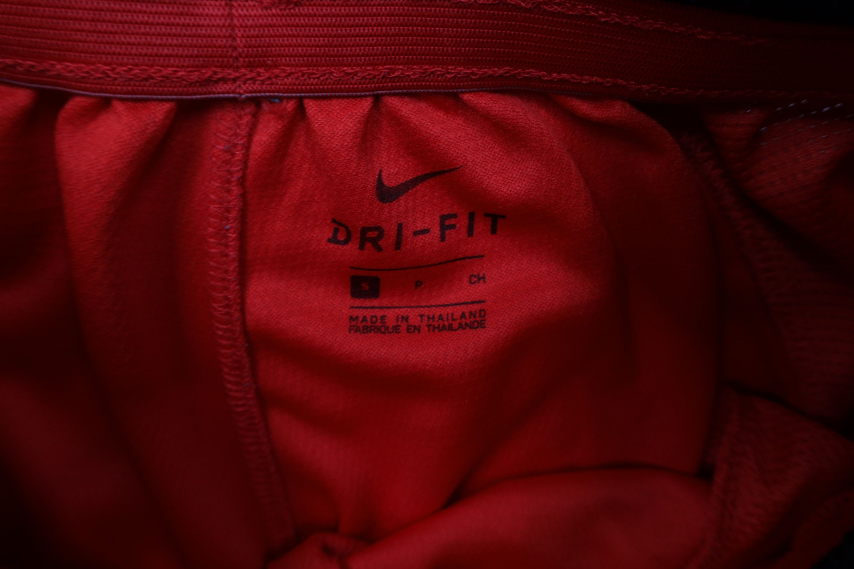 Nike × Vintage Nike Elite Spell Out Gym Training Basketball Shorts Red Size US 30 / EU 46 - 9 Thumbnail