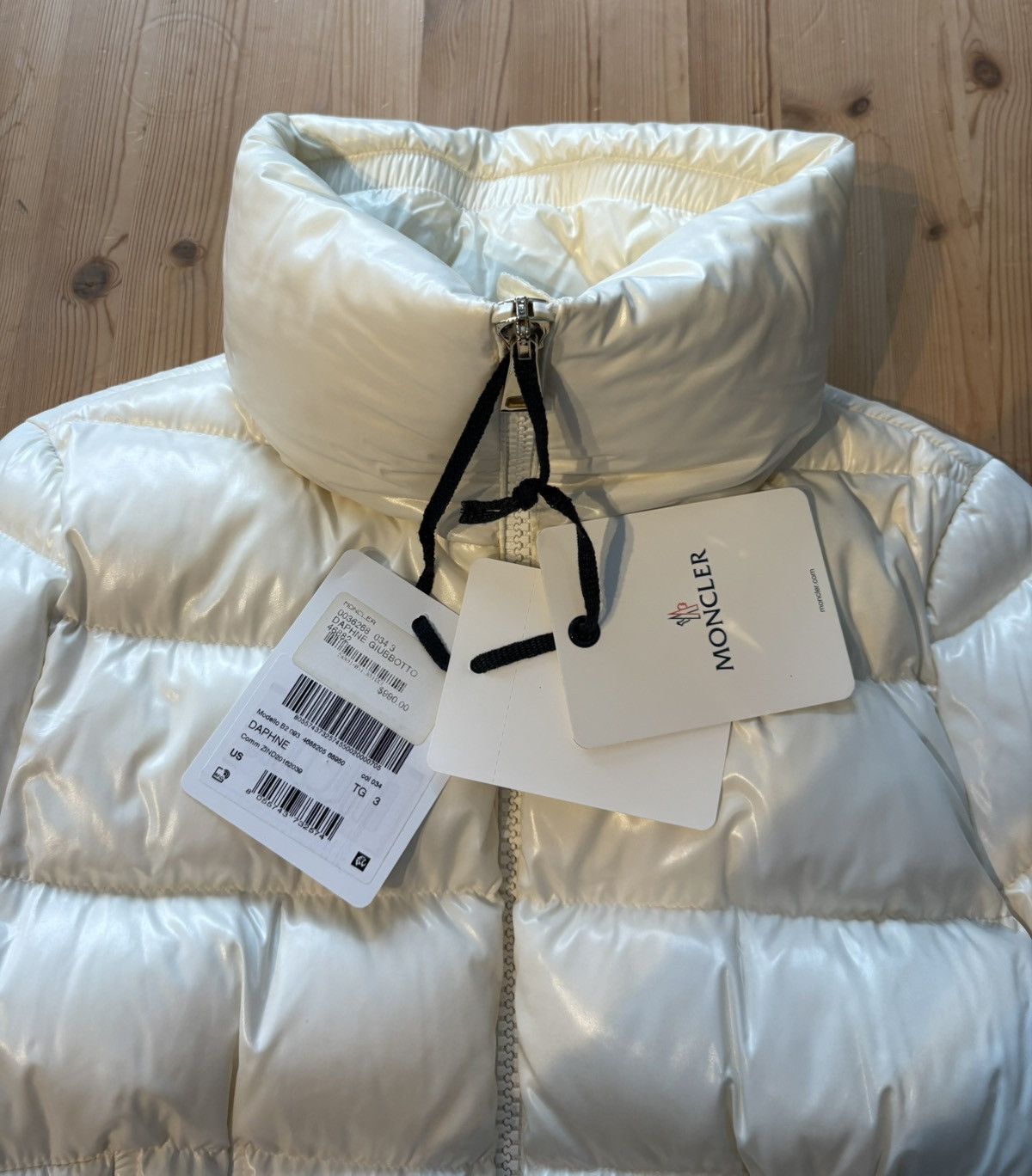 Moncler Moncler Daphne Jacket Size M / US 6-8 / IT 42-44 - 8 Thumbnail