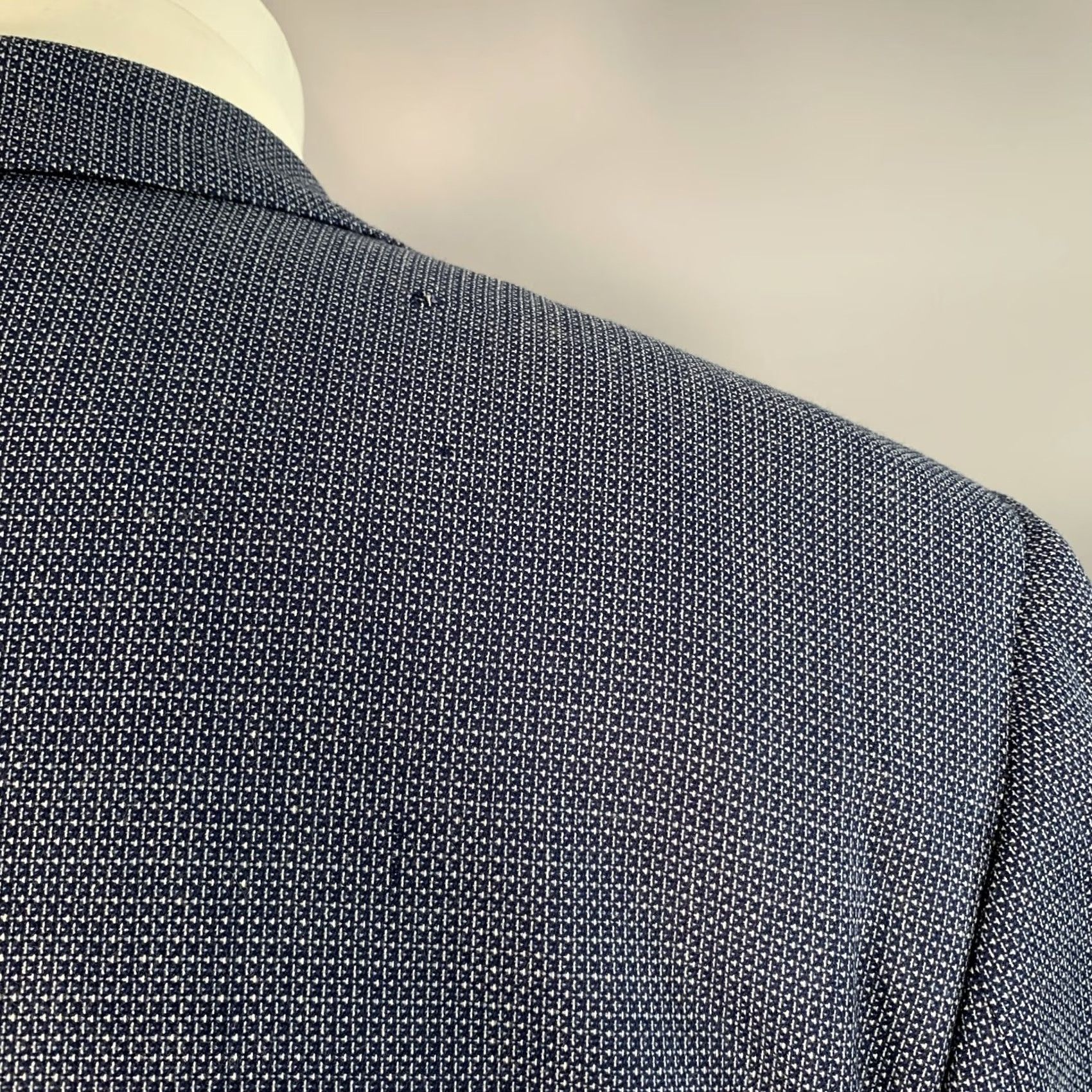 Isaia ISAIA Size 40 Regular Navy White Woven Wool Notch Lapel Sport Coat Size US XXS / EU 40 - 6 Thumbnail