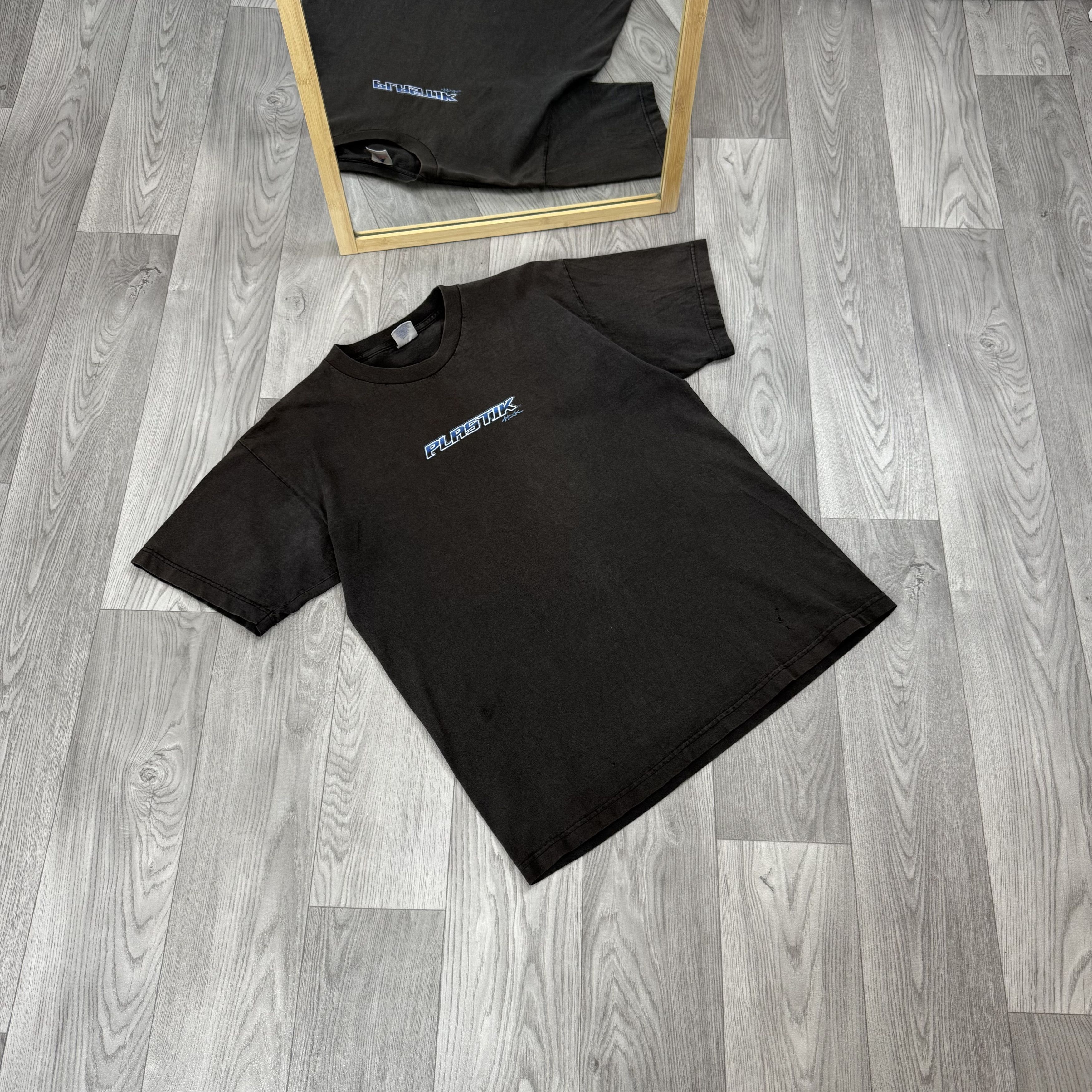 Hook-Ups Vintage Plastic 90s Hook-Ups Graphic Faded Black Tee Shirt Size US L / EU 52-54 / 3 - 4 Thumbnail
