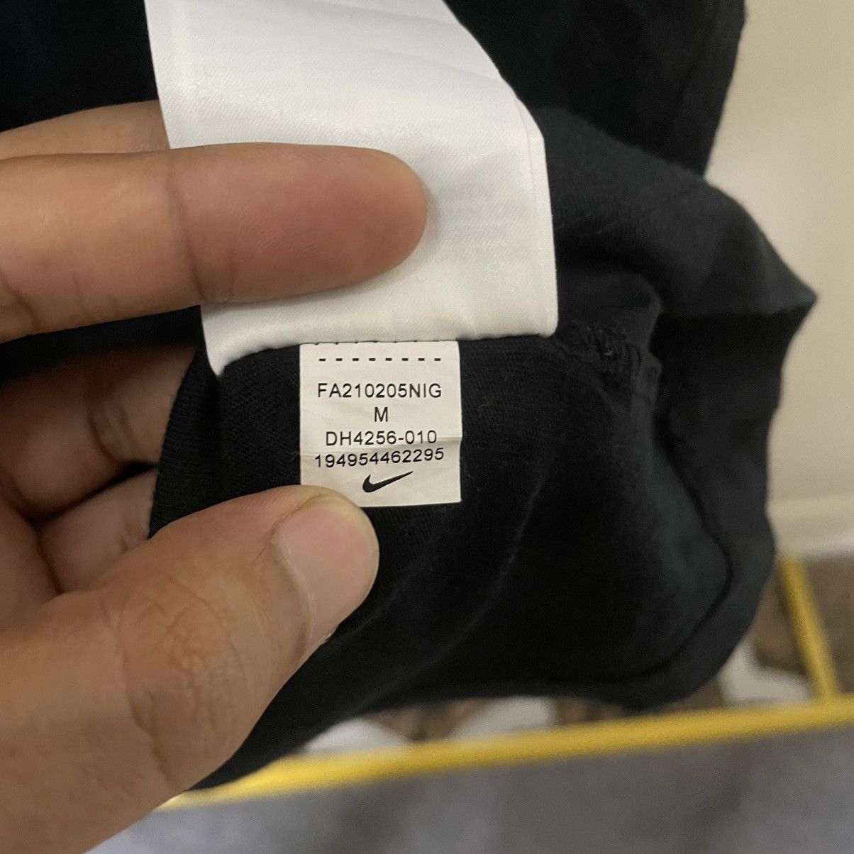 Nike Vintage Y2K Nike Pinwheel Center Swoosh T Shirt Size US M / EU 48-50 / 2 - 5 Thumbnail