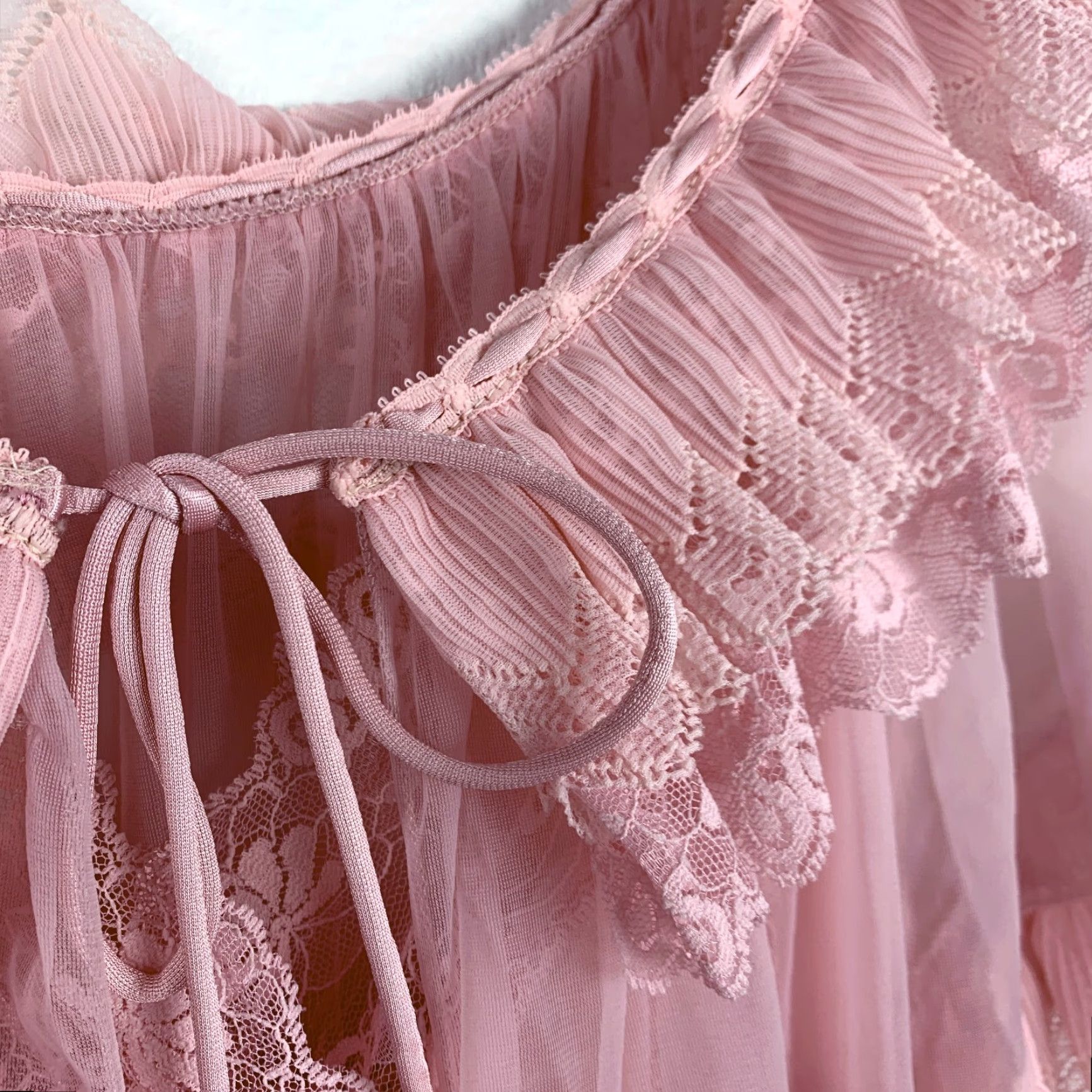 Vintage Vintage Jenelle of California Pink Sheer Nightgown Chiffon Nylon Tricot Robe Set Pink Nightgown Robe 1960s XS? No size N/A M 1960s Womens Girls Size ONE SIZE - 6 Thumbnail