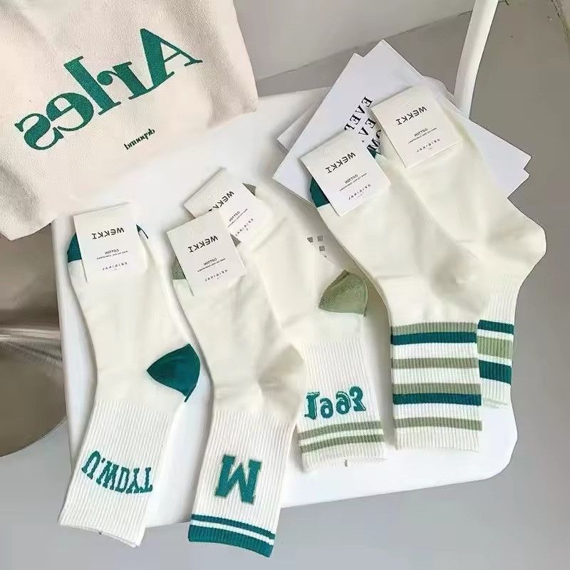 Vintage 5 Pairs Women's Socks Classic Striped Letter Print Size ONE SIZE - 3 Thumbnail