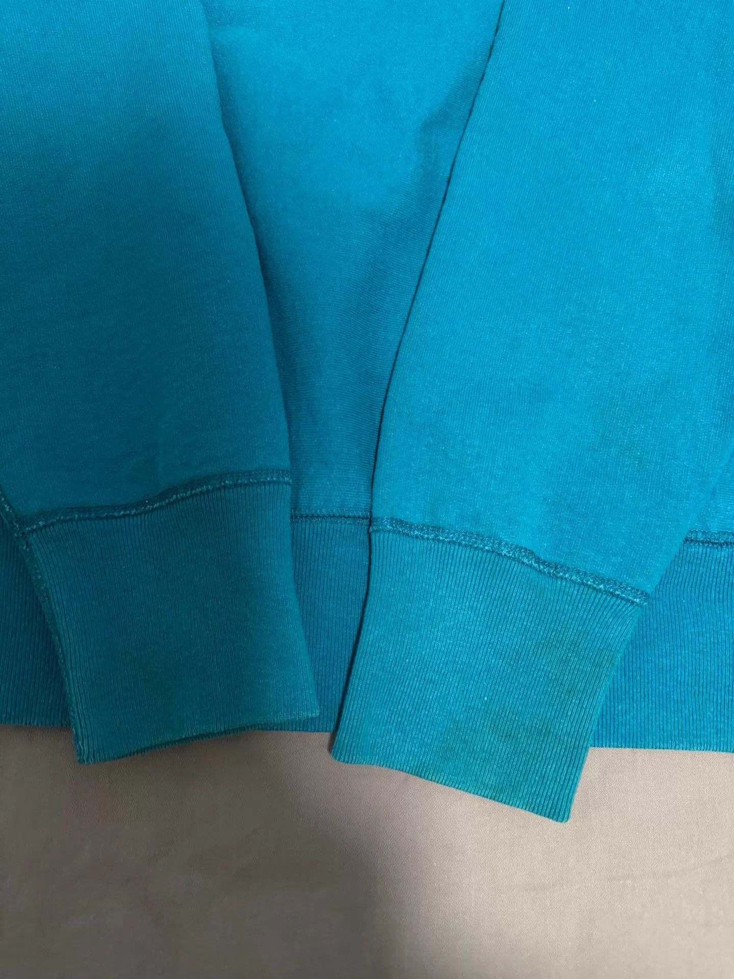 Supreme Supreme 2006 06fw teal on teal box logo crewneck Size US M / EU 48-50 / 2 - 4 Thumbnail