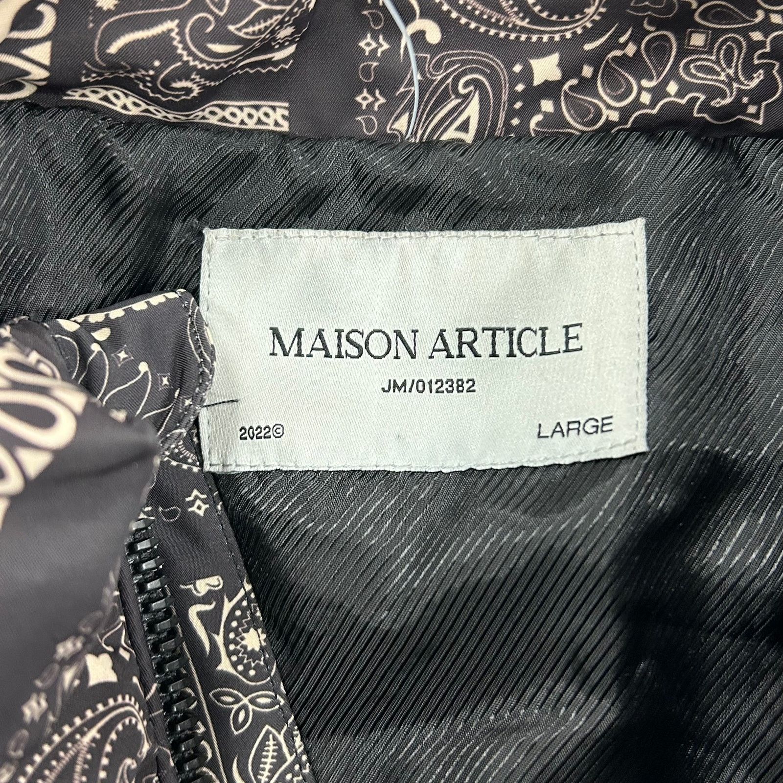 The North Face maison article puffer jacket bandana black white size Large Size US L / EU 52-54 / 3 - 4 Thumbnail