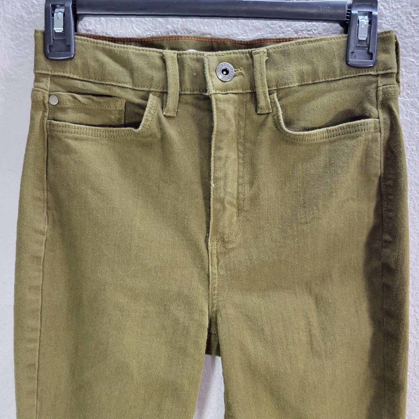 Eddie Bauer Womens Eddie Bauer Skinny Jeans High Rise Olive Green 4 Adult Womens XS? Size 27" / US 4 / IT 40 - 4 Thumbnail