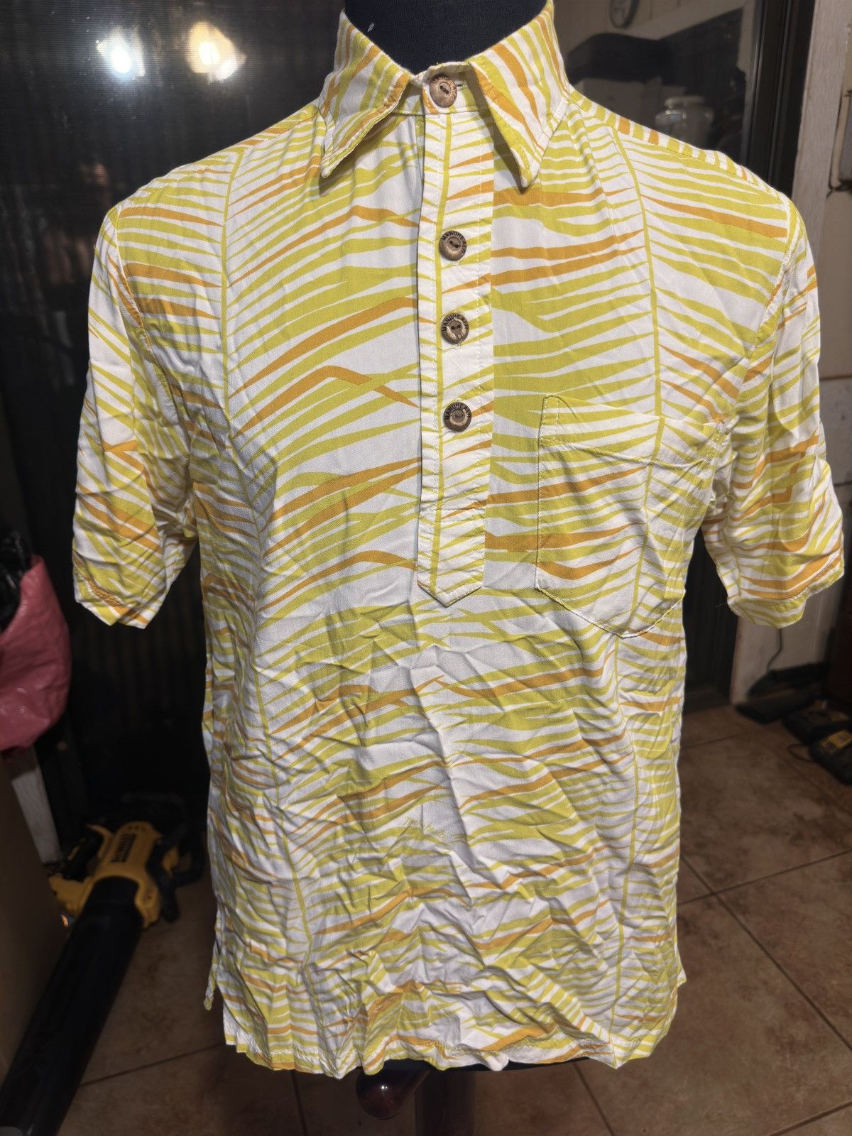 Other PreOwned Manuhealii Hawaiian Shirt Yellow/White Men's S Size US S / EU 44-46 / 1 - 1 Thumbnail