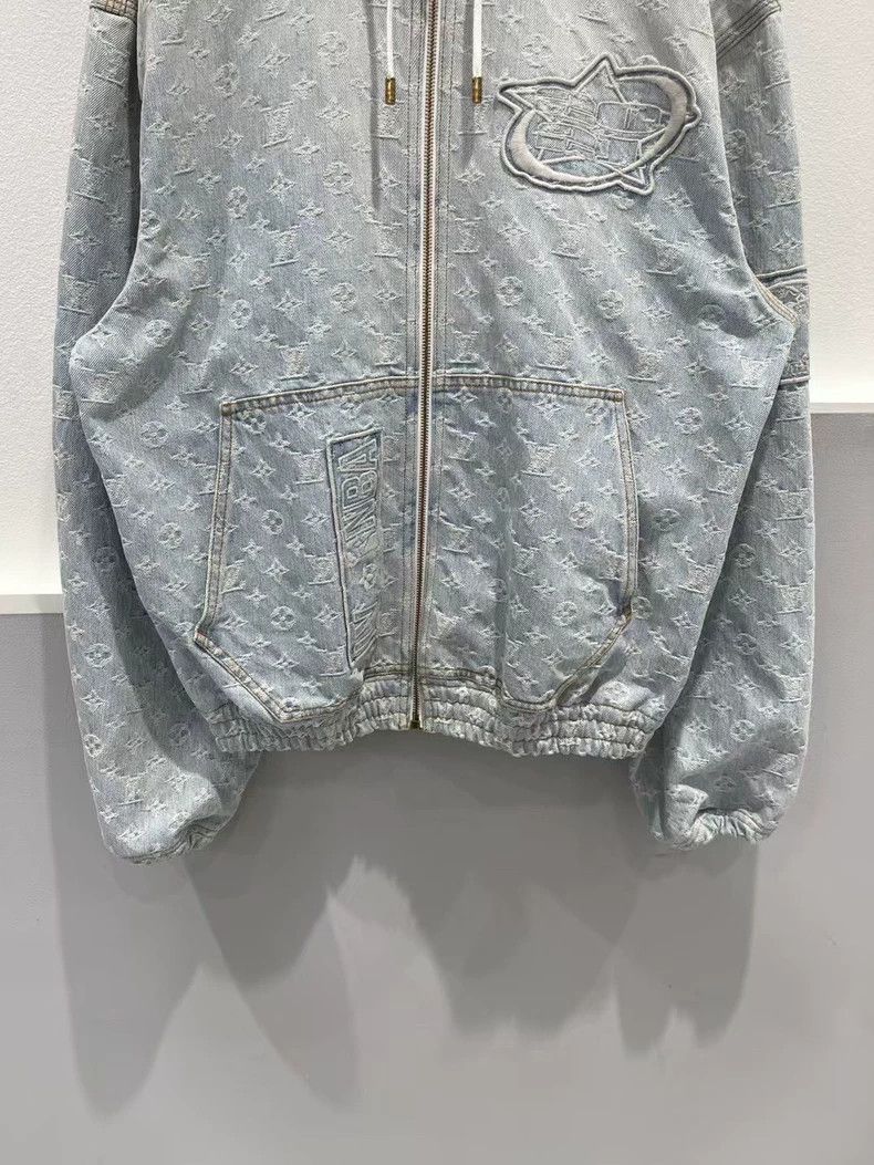 Louis Vuitton Louis Vuitton NBA Zip Hooded Denim Jacket 2501-Nextarrow Size US M / EU 48-50 / 2 - 4 Thumbnail