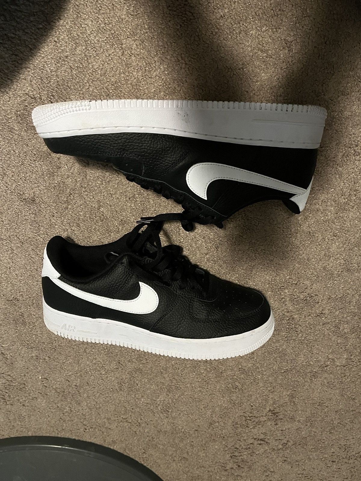 Nike Air Force 1s Size US 10.5 / EU 43-44 - 3 Thumbnail