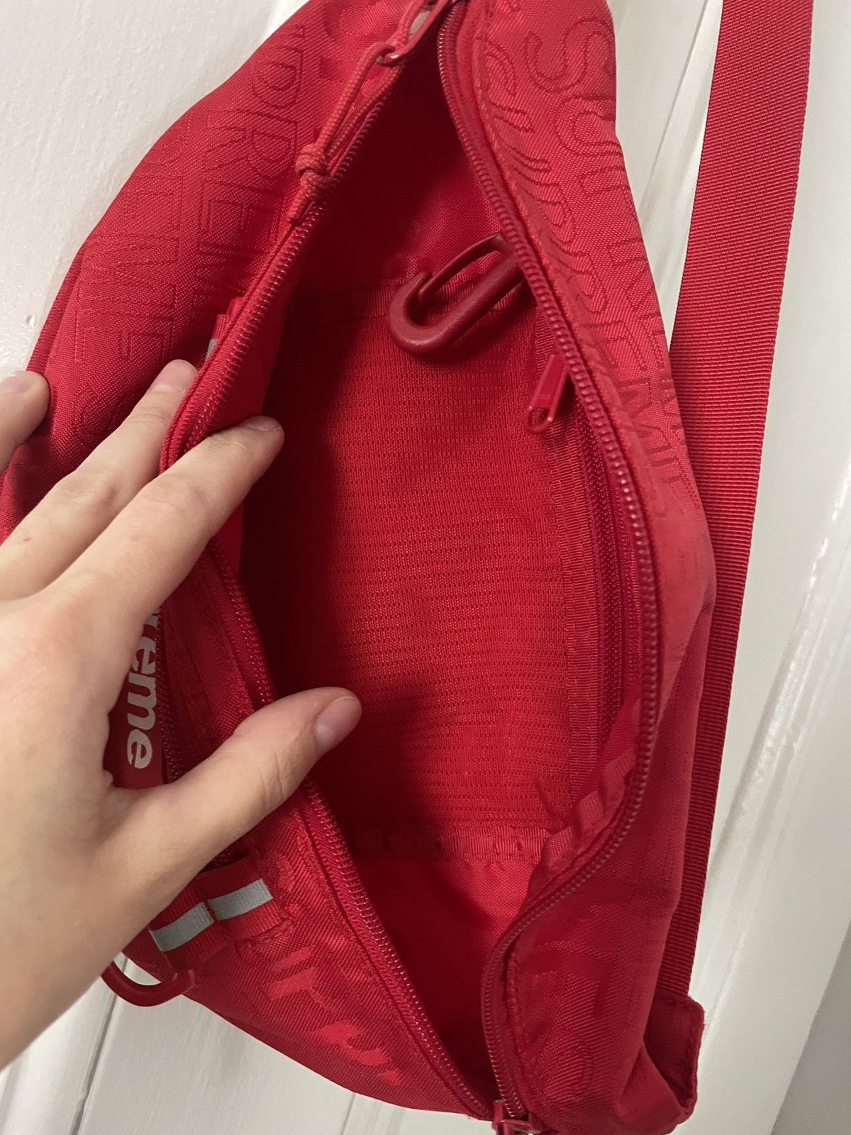 Supreme Supreme red bag Size ONE SIZE - 3 Thumbnail
