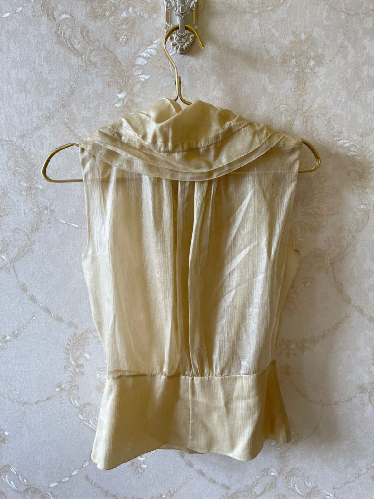 Chanel CHANEL SILK BLOUSE Size XS / US 0-2 / IT 36-38 - 6 Thumbnail