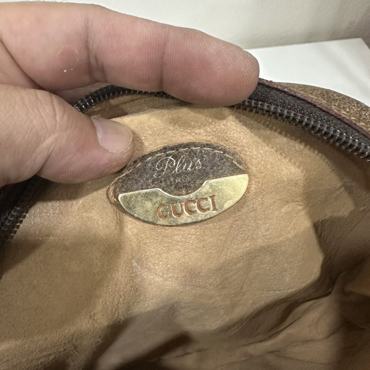 Gucci ‼️YES‼️ VINTAGE GUCCI GG PLUS CROSSBODY SHOULDER BAG Size ONE SIZE - 11 Thumbnail