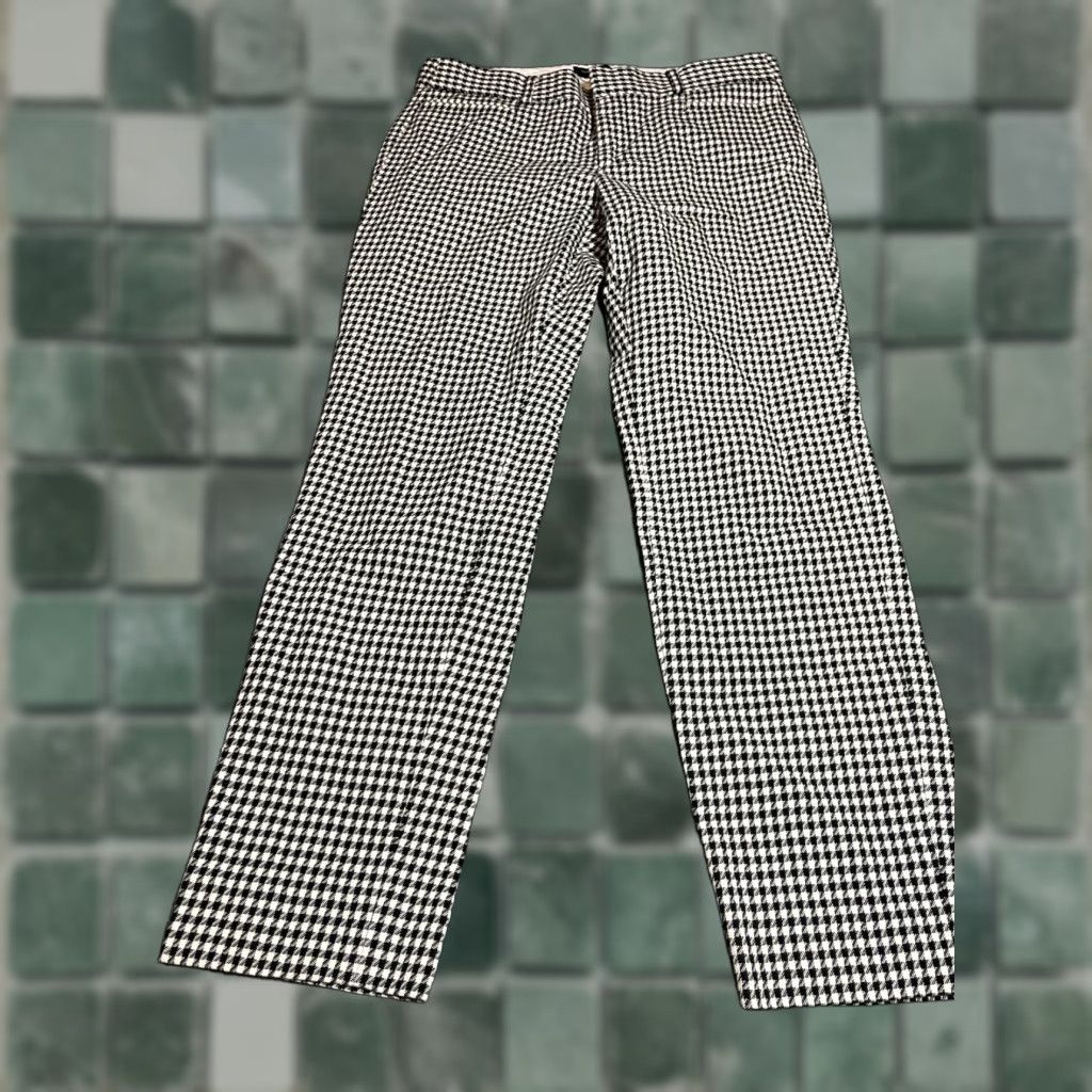 Banana Republic Banana Republic Pants Size 4 Black and White Dress Pants Women Regular Front Flat Front Zipper Button Classic 4 Regular Women Pants Size 27" / US 4 / IT 40 - 1 Thumbnail