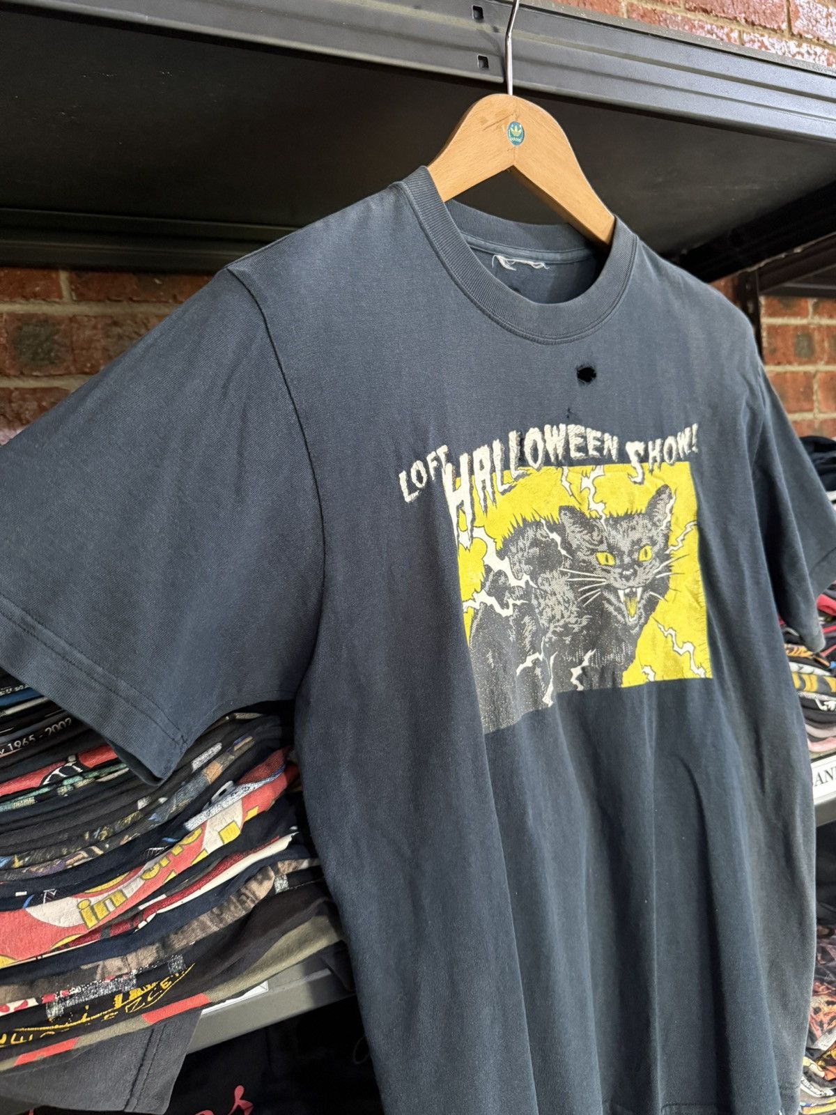 Other Thrashed Vintage Loft Halloween Show Horror Tee Size US M / EU 48-50 / 2 - 7 Thumbnail