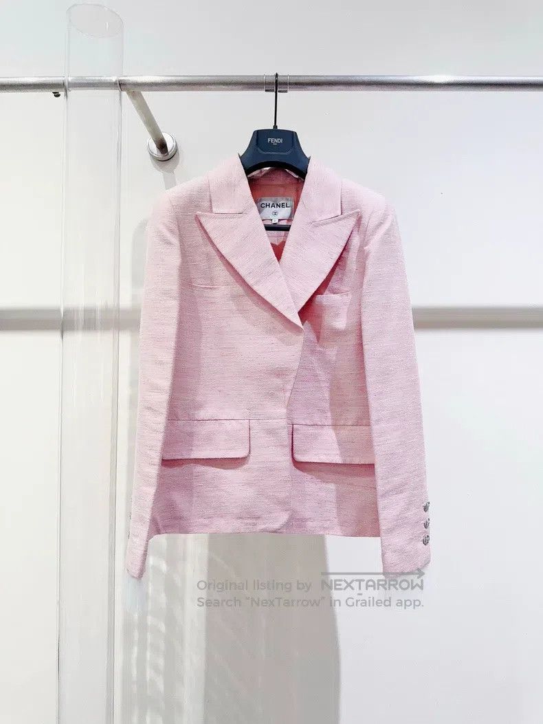 Chanel Chanel Pink jacket Size L / US 10 / IT 46 - 1 Thumbnail