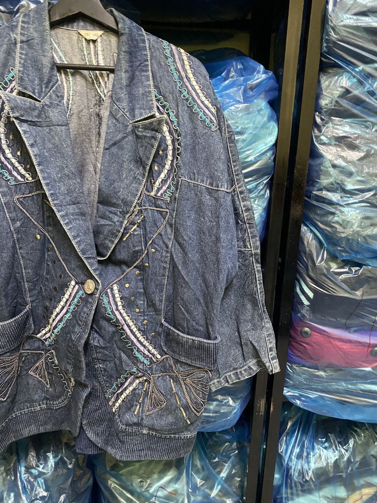 Vintage Rare 80s Oversized Denim Jacket Embroidery Butterfly Design Size US M / EU 48-50 / 2 - 7 Thumbnail