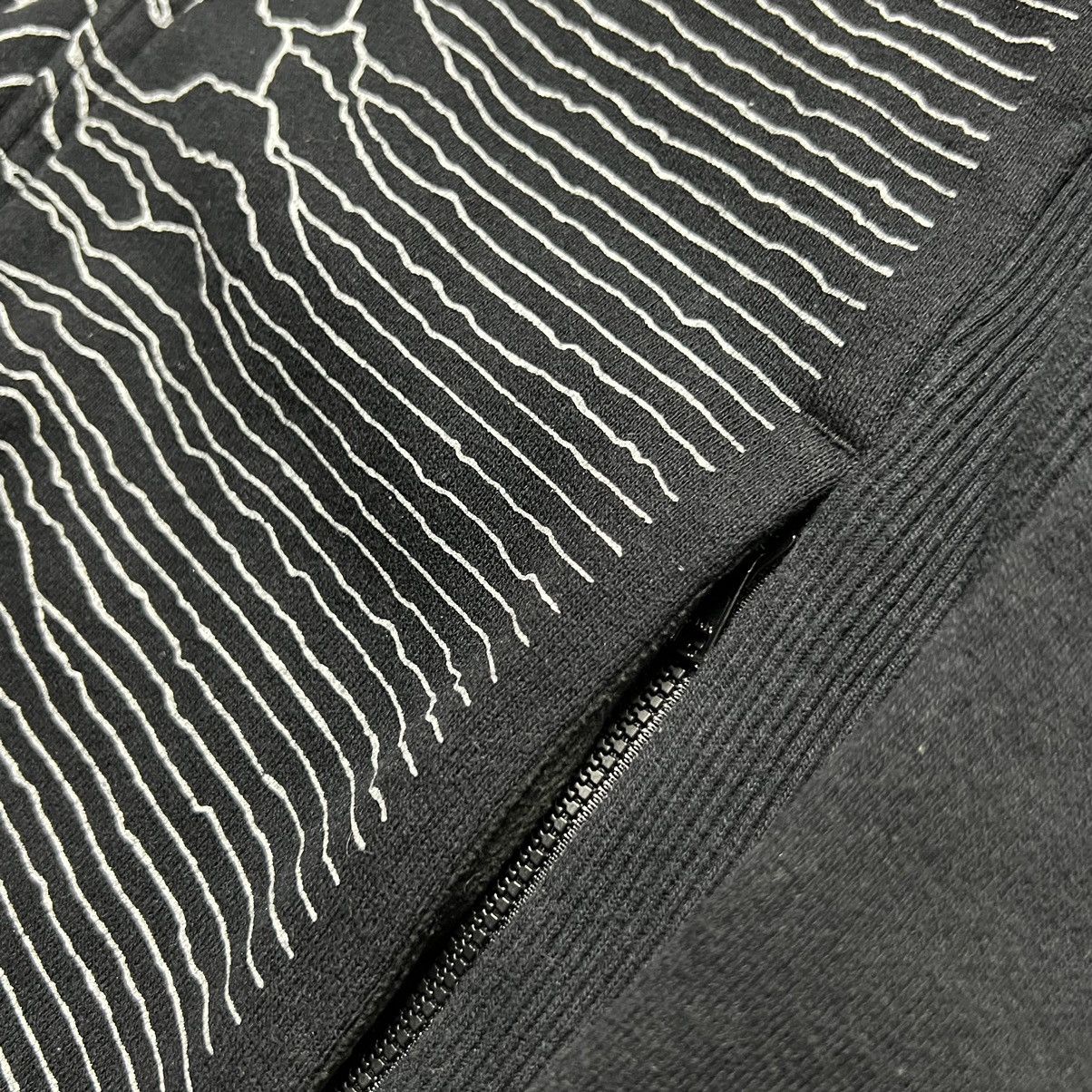 Undercover UNDERCOVER Joy Division "Unknown Pleasures Sweatshirt Hoodie Size US M / EU 48-50 / 2 - 5 Thumbnail