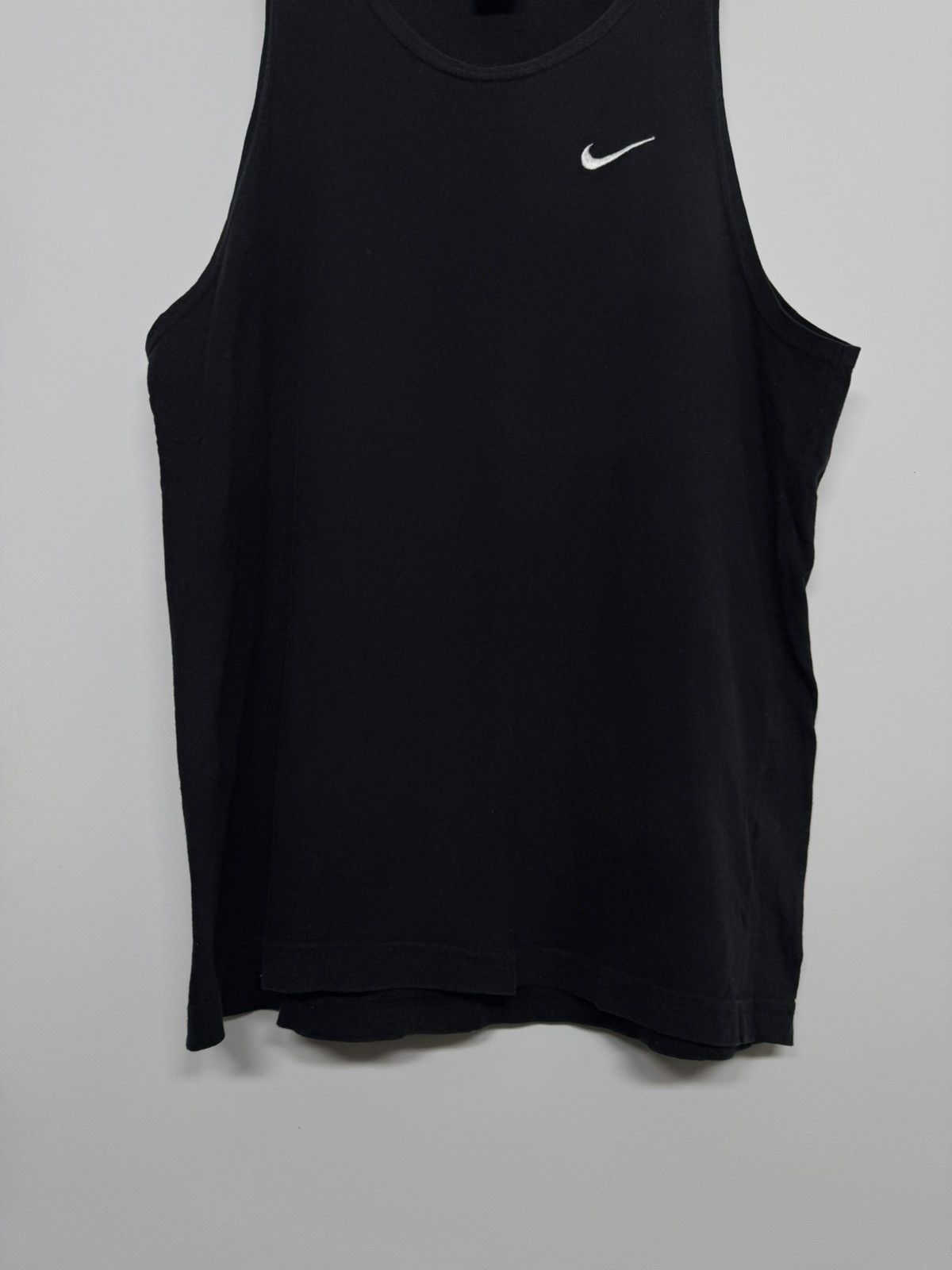Nike Vintage Y2k Nike Mini Swoosh Tank Tops 00’s Size US L / EU 52-54 / 3 - 7 Thumbnail