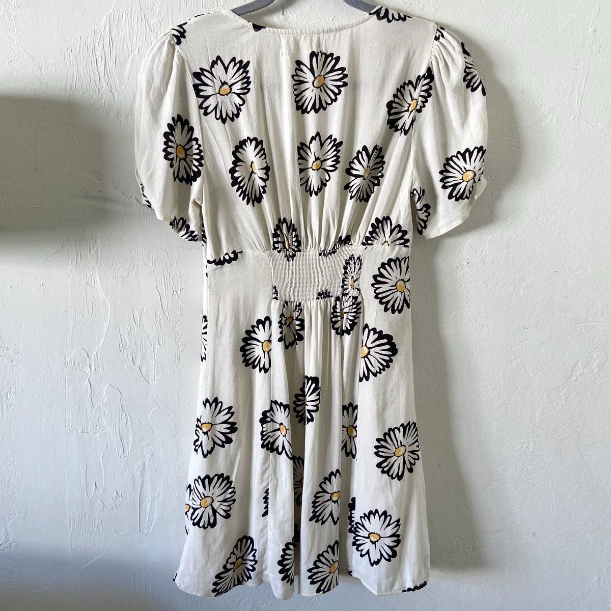 Urban Outfitters NWT Urban Outfitters Floral Daisy Print Mini Dress | XS Size XS / US 0-2 / IT 36-38 - 2 Thumbnail