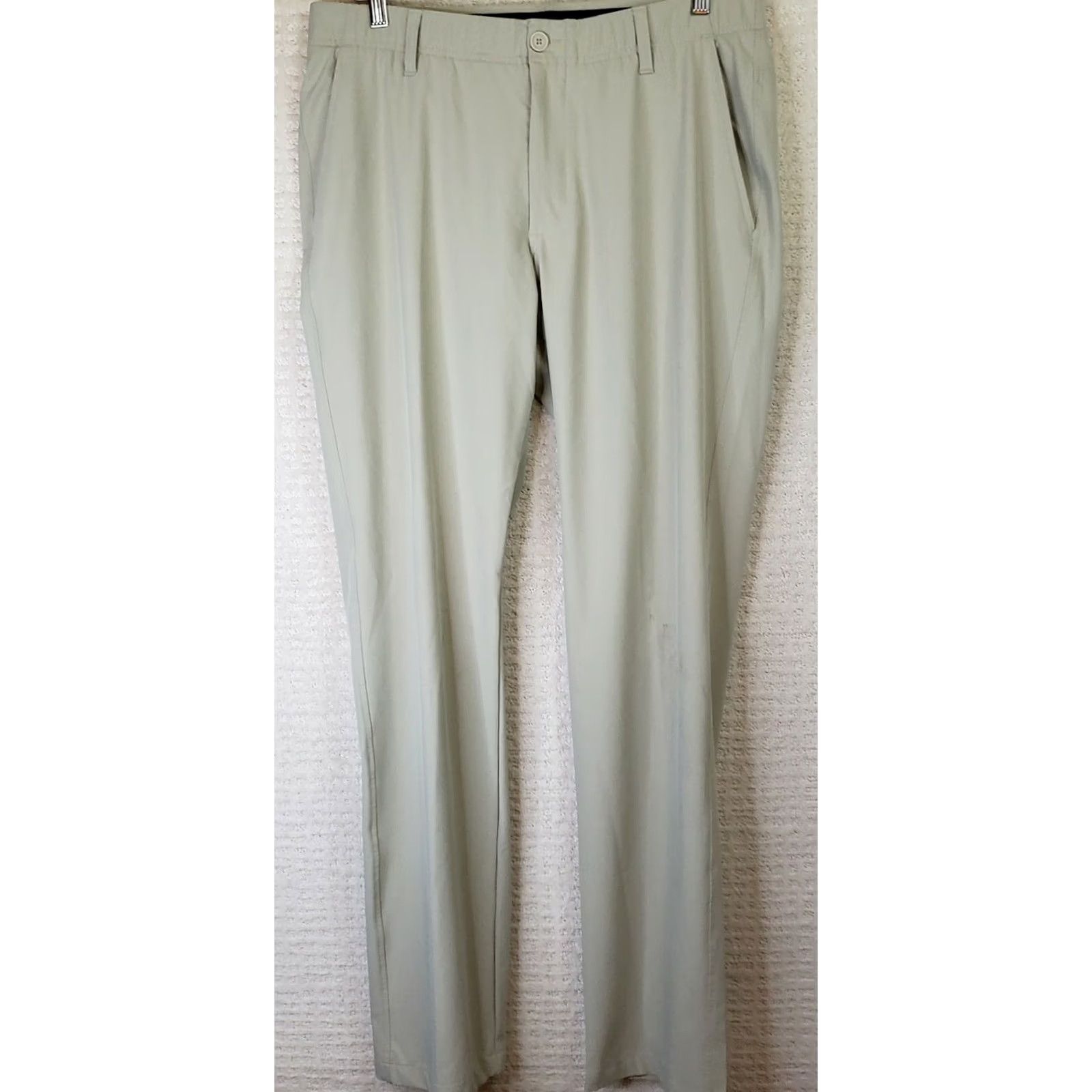 Under Armour Under Armour UA Golf Pants Mens 36x34 Beige Ivory Solid Button Flat Front Straight Leg Inseam 34 Regular Size 36 Mens Size US 36 / EU 52 - 2 Thumbnail