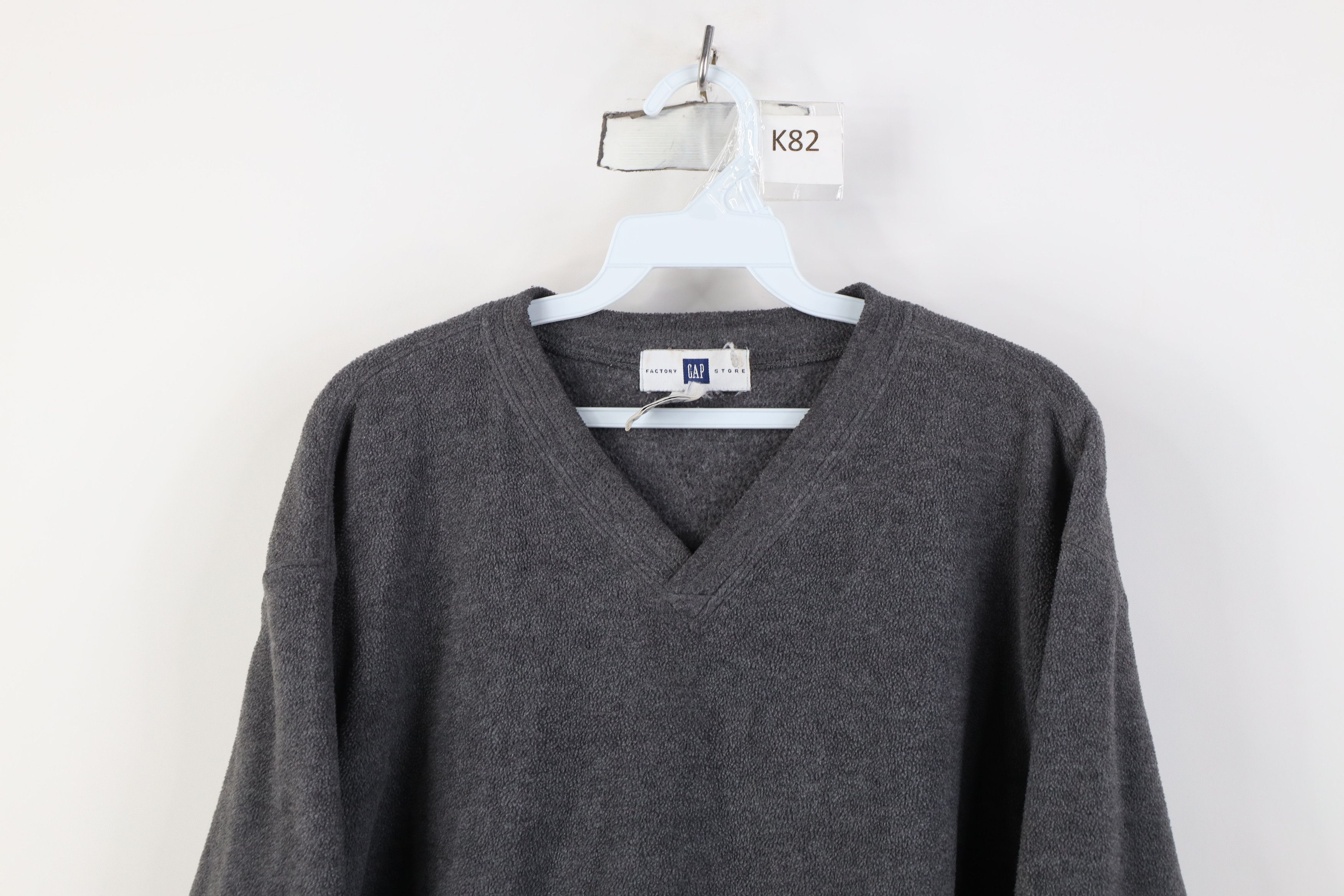 Gap Vintage 90s Y2K Gap Faded Blank V-Neck Fleece Sweater Gray Size US M / EU 48-50 / 2 - 2 Thumbnail