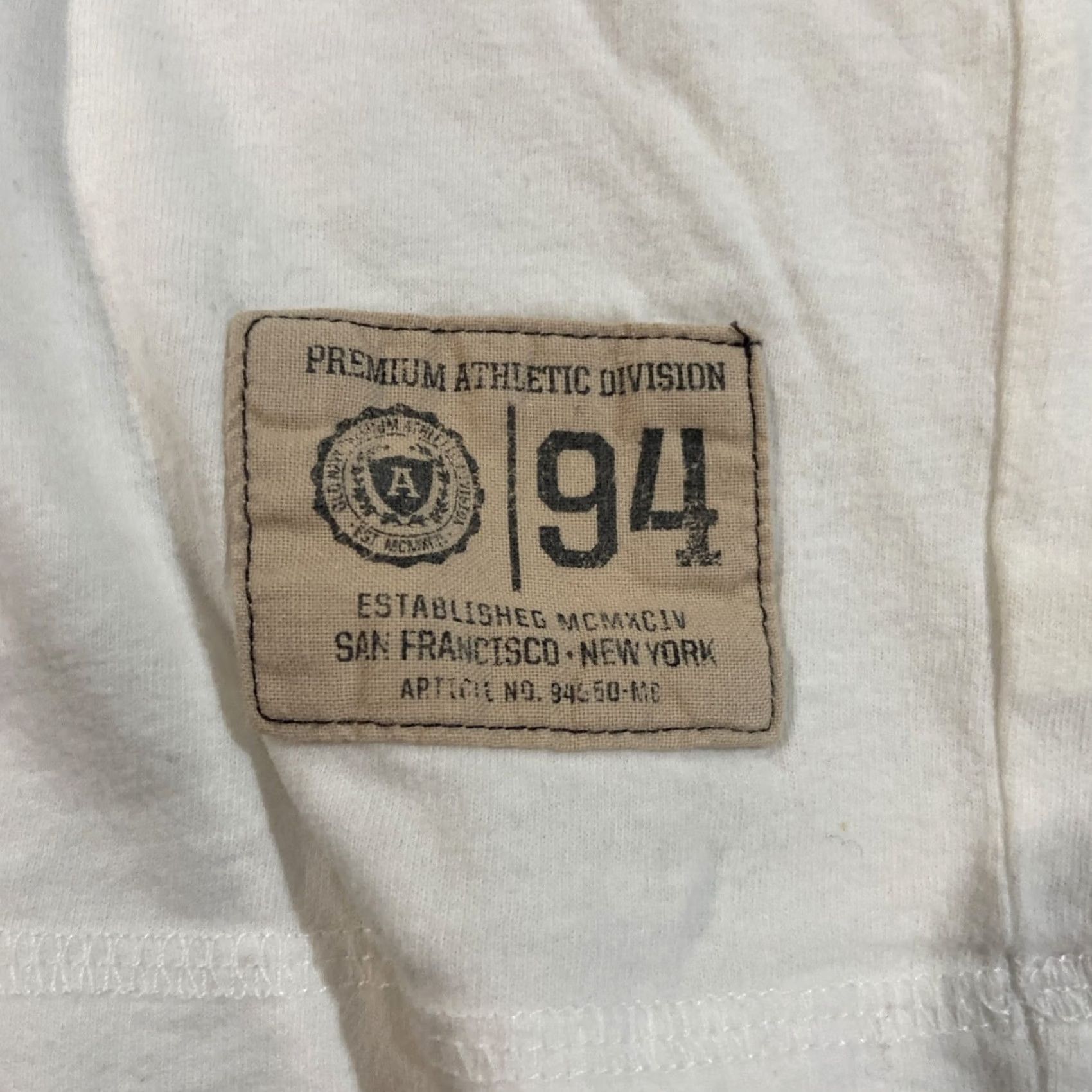 Old Navy VINTAGE Old Navy T-Shirt Tiger White XL Mens Crew Neck Short Sleeve Y2K 90s Roaring Size US XL / EU 56 / 4 - 3 Thumbnail