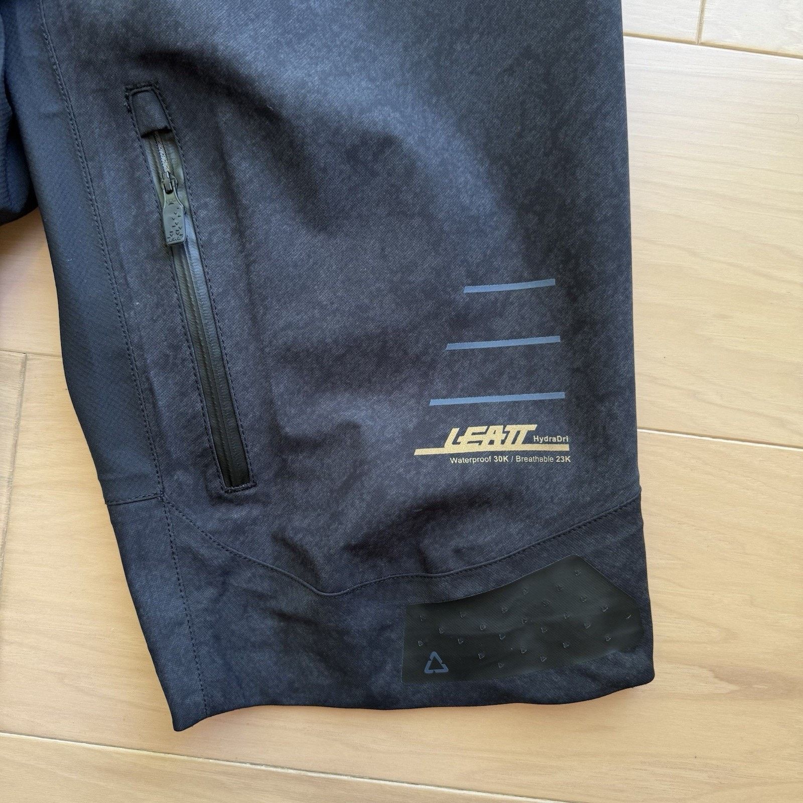 Other Leatt Hydradri Shorts Black Linerless Waterproof Athleisure Size US 28 / EU 44 - 4 Thumbnail