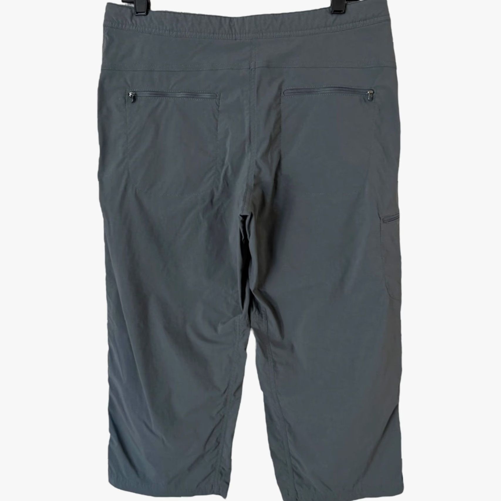 Vintage L.L. Bean Tropicwear Cargo Capri Pants Gray Women's 10 Hiking Trekking Outdoors Capri Pants Women Size 10 Gray Pockets Stretch Nylon Spandex Size 32" / US 10 / IT 46 - 6 Thumbnail