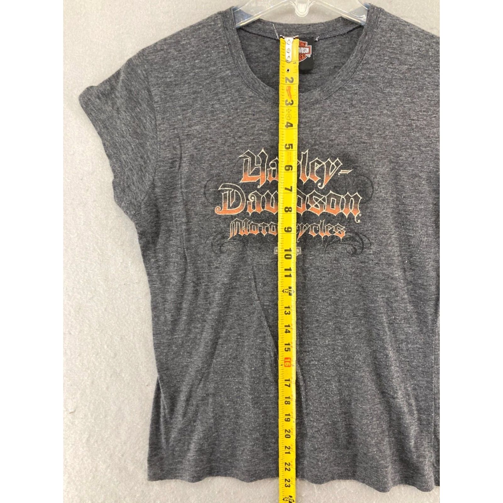 Harley Davidson Harley-Davidson Women's T-Shirt Medium Gray Short Sleeve Tribal Spellout Motorcycle 2006 Size M / US 6-8 / IT 42-44 - 3 Thumbnail