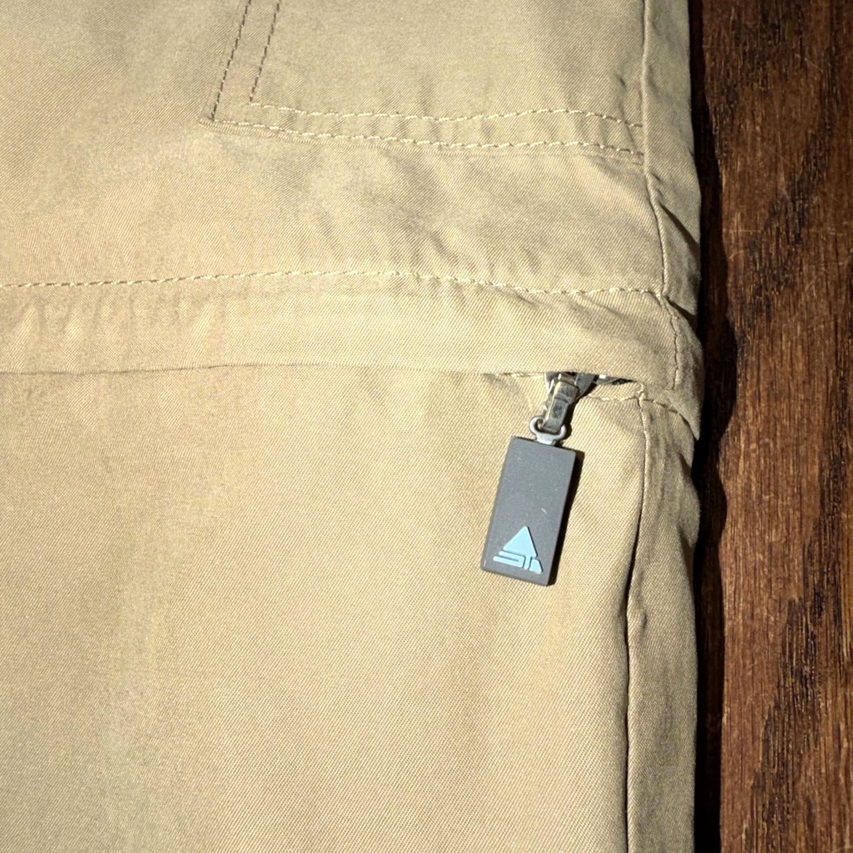 Levi's Levi's Silvertab Data Men's XL Convertible Cargo Pants Shorts Khaki 38x31 Jogger 90s Vintage? Size US 36 / EU 52 - 3 Thumbnail