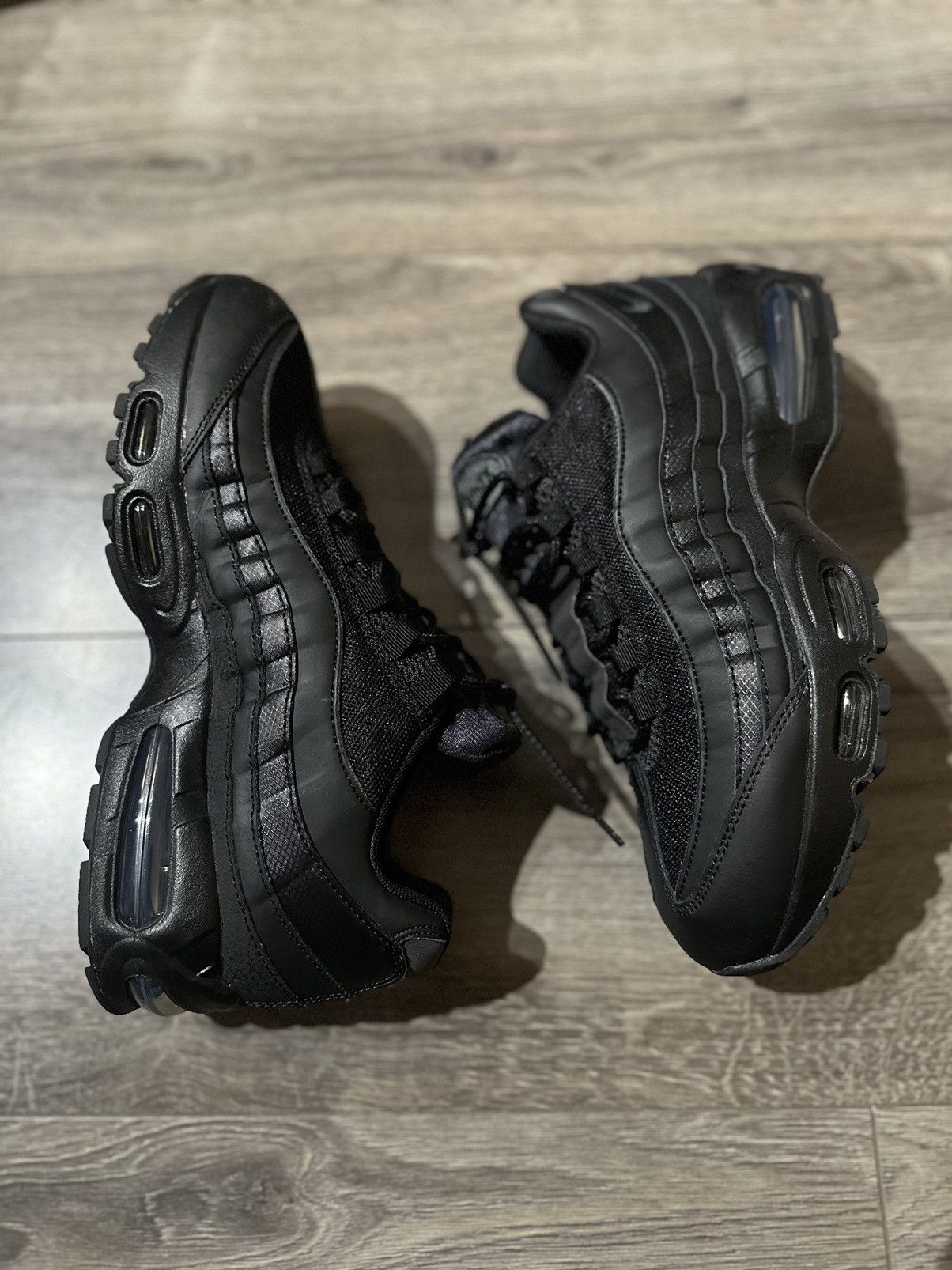 Nike Black Nike Air Max 95 Size US 10 / EU 43 - 2 Thumbnail