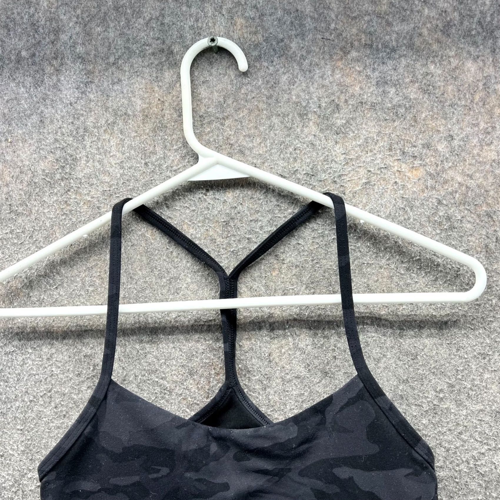 Lululemon Lululemon Womens 6 Black Gray Camouflage Flow Y Bra Incognito Sporty Size ONE SIZE - 7 Thumbnail
