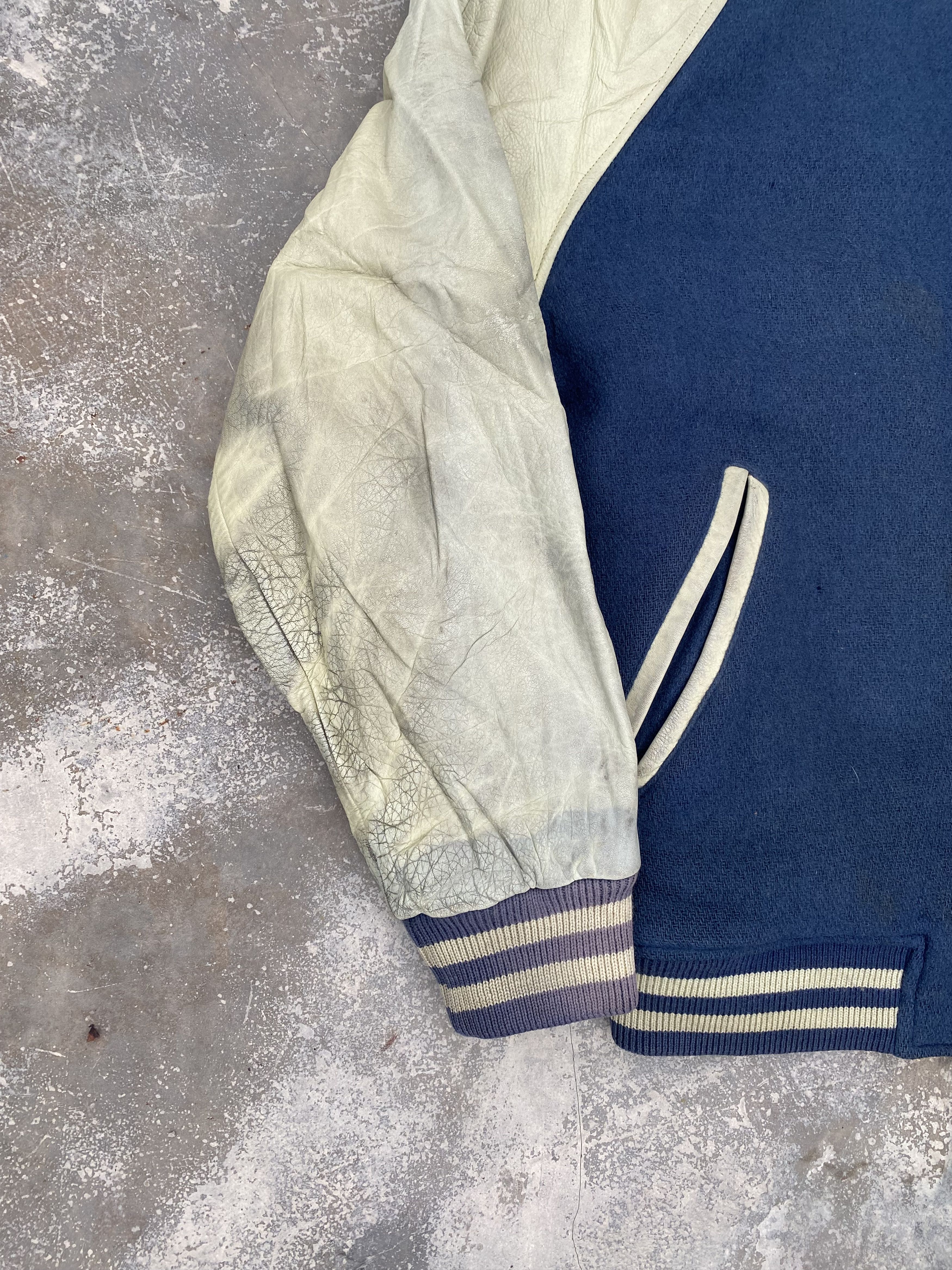 Japanese Brand Distressed Kanagawa University sleeve leather varsity Size US L / EU 52-54 / 3 - 4 Thumbnail
