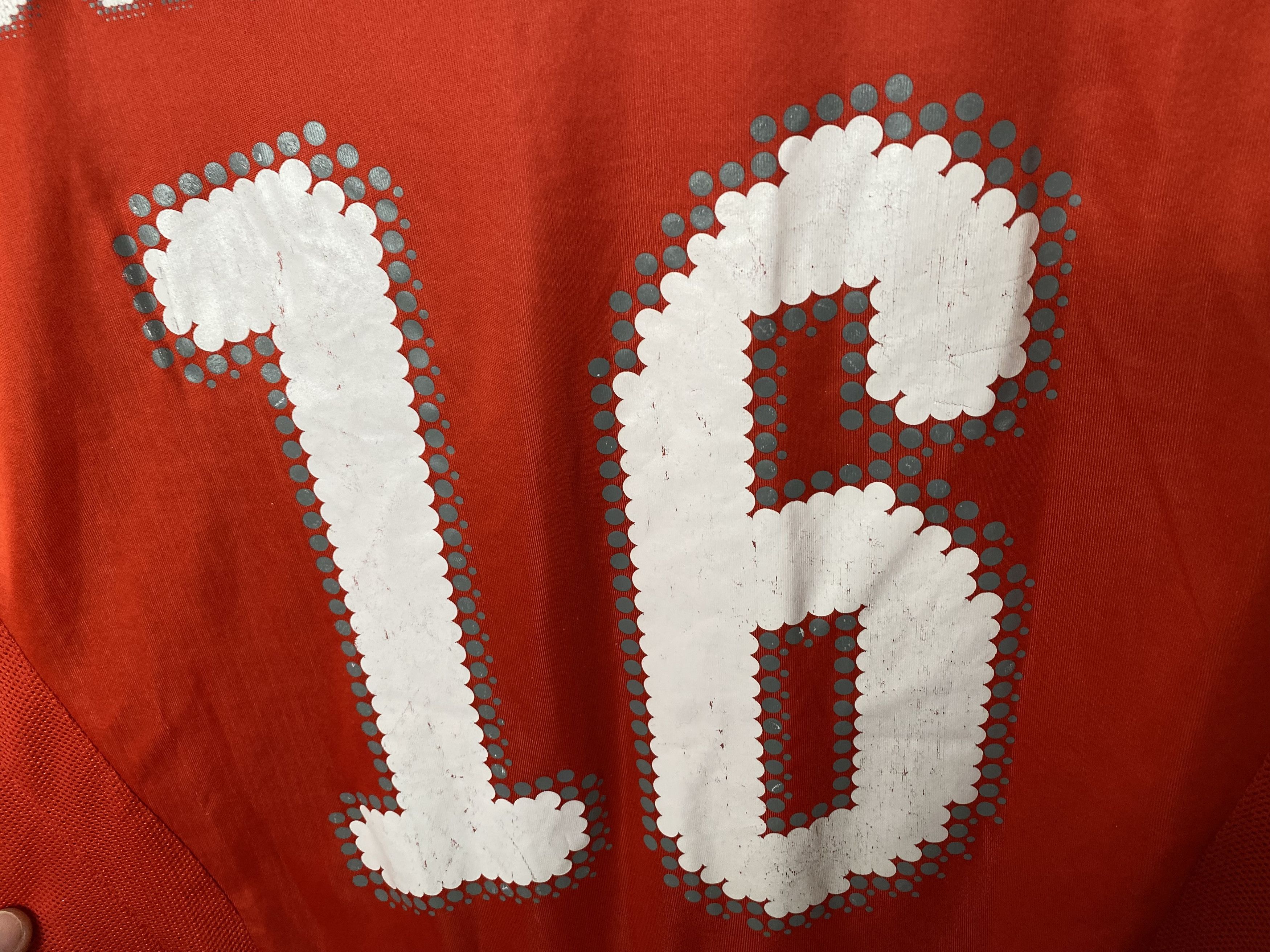 Puma BARNETTA #16 SWITZERLAND 2008 HOME FOOTBALL SHIRT SOCCER Size US M / EU 48-50 / 2 - 4 Thumbnail