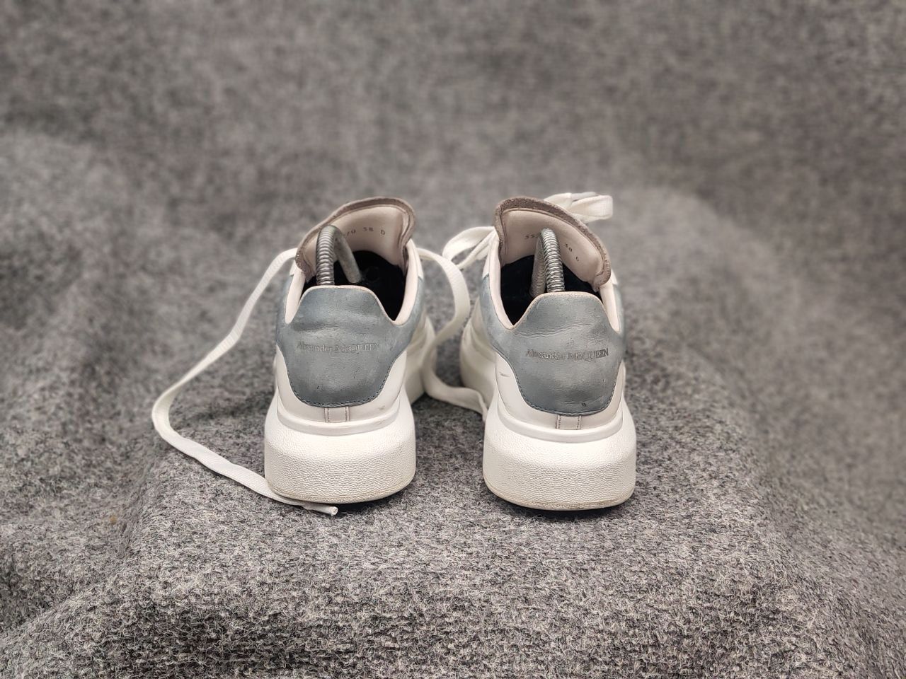 Alexander McQueen Alexander McQueen Oversized Leather Sneaker WhitePowder Blue Size US 8 / IT 38 - 8 Thumbnail