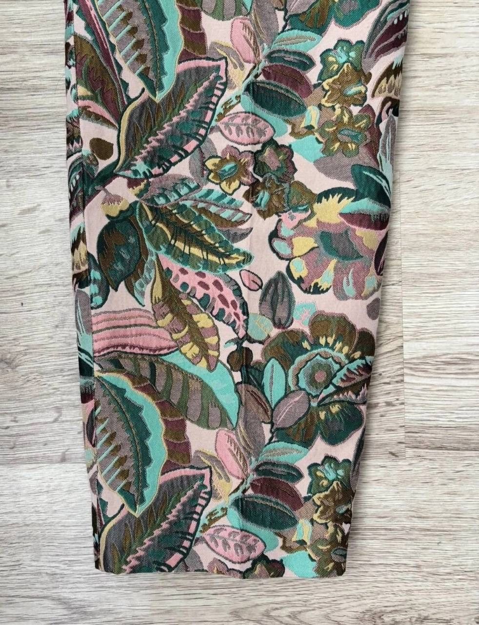 Sezane Sezane monogram flowers pants ws size 42 Size 28" / US 6 / IT 42 - 4 Thumbnail
